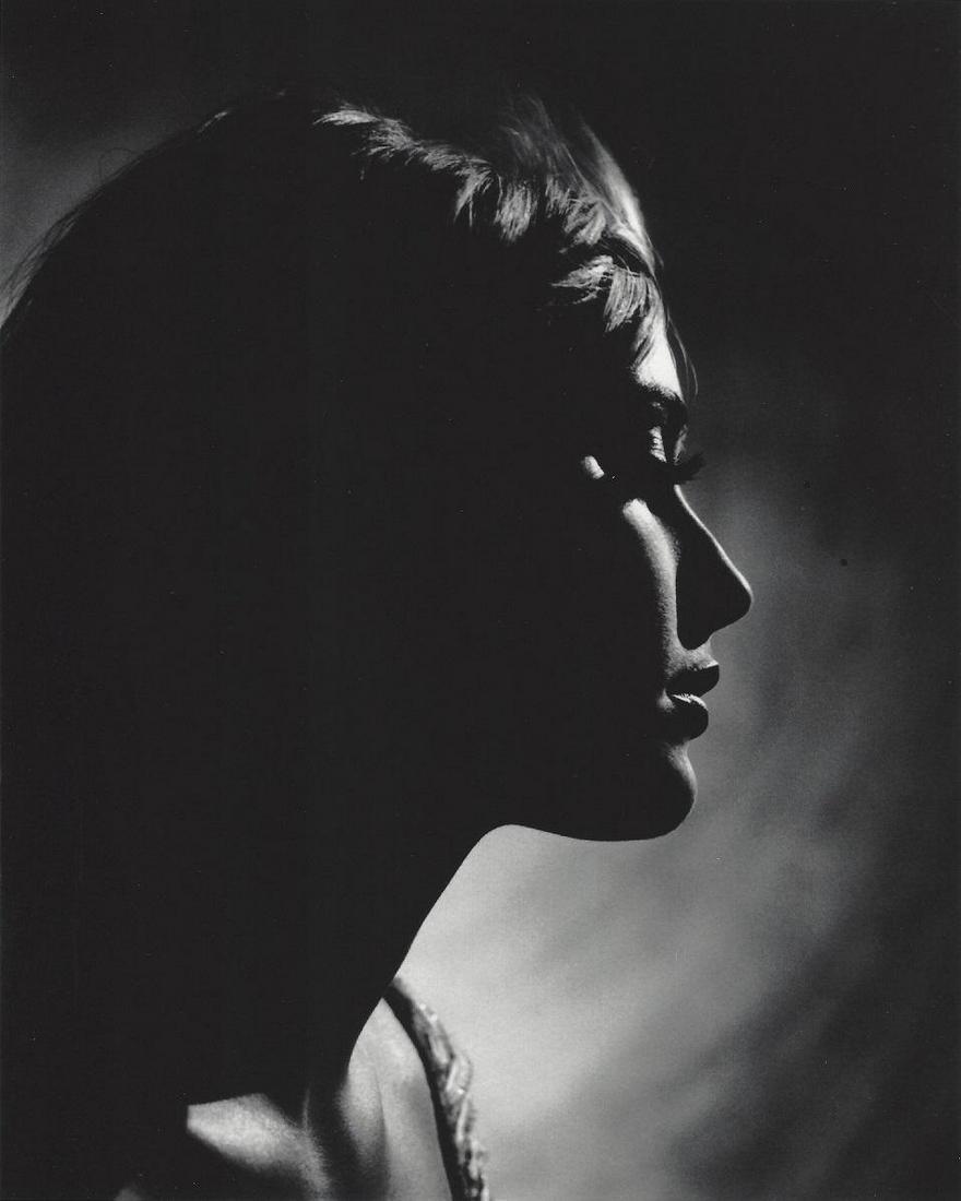 Sharon Tate Philippe Halsman Publication Photo: Original Publication Photo, measuring approximately, 10.5"x9" includes white border. Taken in 1966, printed 1998. It comes stamped by the photographer and agency. The photograph is printed on double w