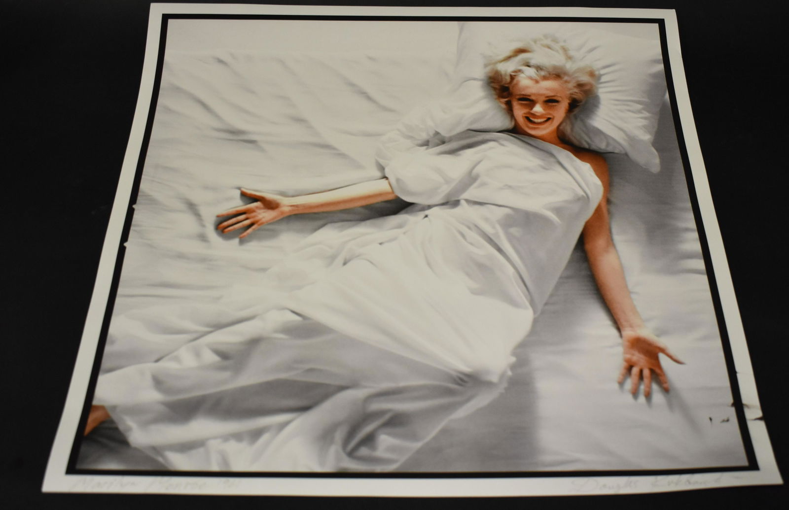 Douglas Kirkland Marilyn Monroe Photo: Douglas Kirkland. SGN. 19x19. Marilyn Monroe 1961.