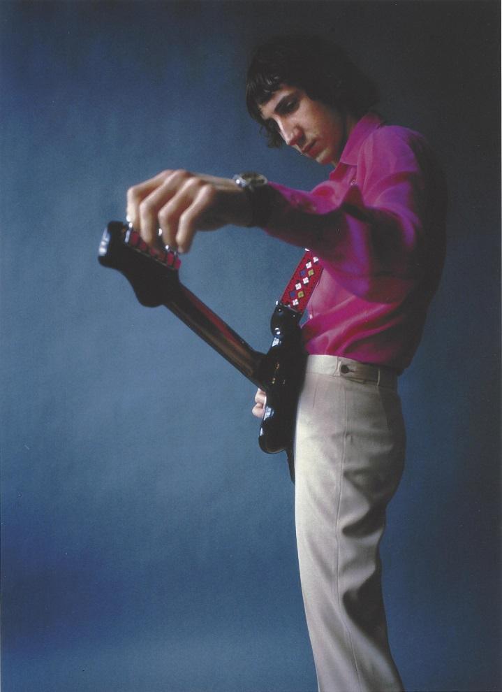 The Who Pete Townsend Art Kane Publication Photo: Original Publication Photo, measuring approximately, 9"x11.5" includes white border. Taken by in the 1968, printed 1998. It comes stamped by the photographer and agency. The photograph is printed on d