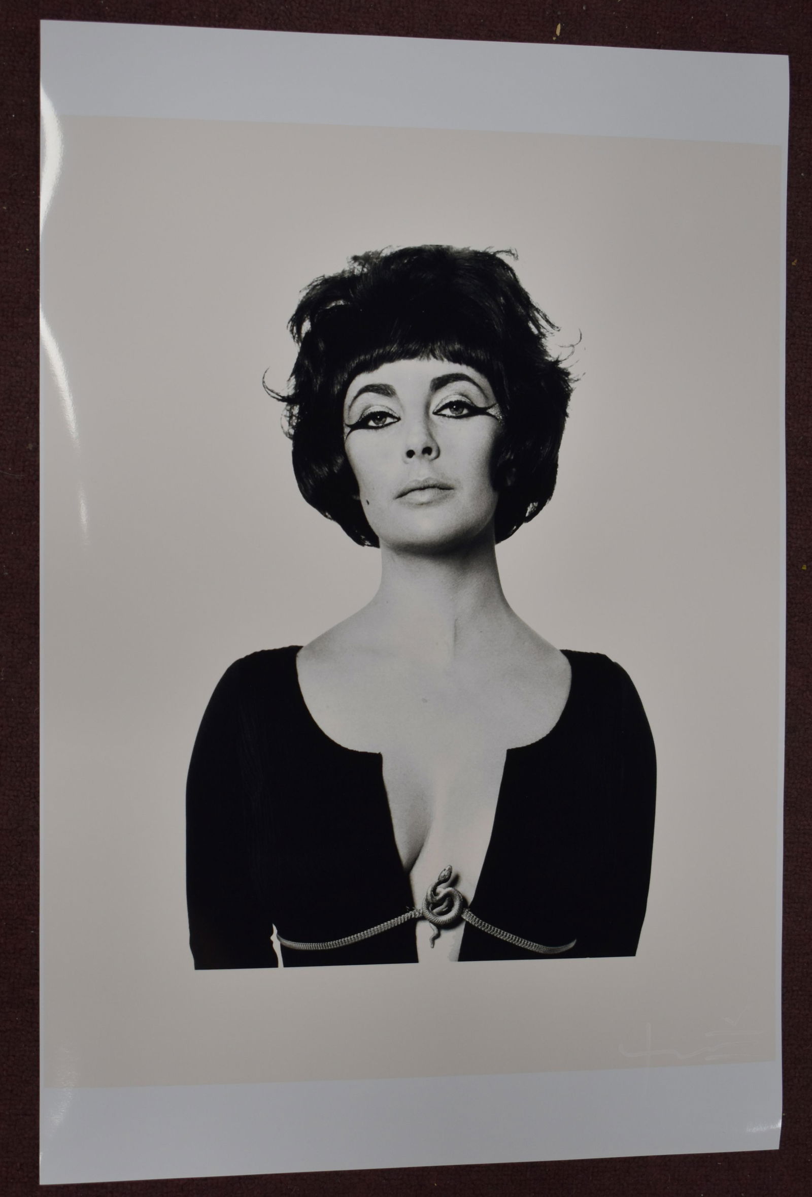 Bert Stern. Elizabeth Taylor as Cleopatra: OVERALL SIZE 24"H x 16"W