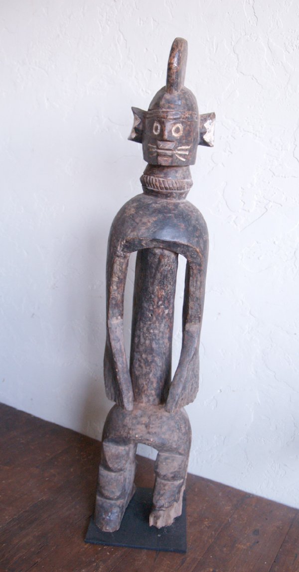 MUMUYE FIGURE