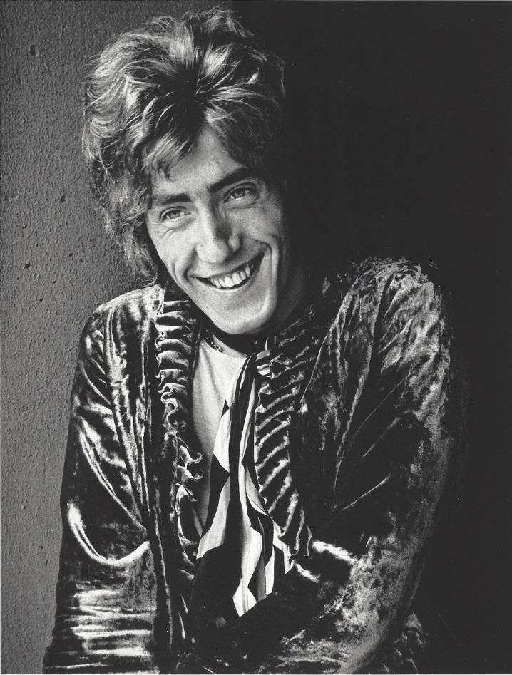 Roger Daltrey Jim Marshall Publication Photo: Original Publication Photo, measuring approximately, 11"x 8.5" includes white border. Taken in 1967, printed 1998. It comes stamped by the photographer and agency. The photograph is printed on double 