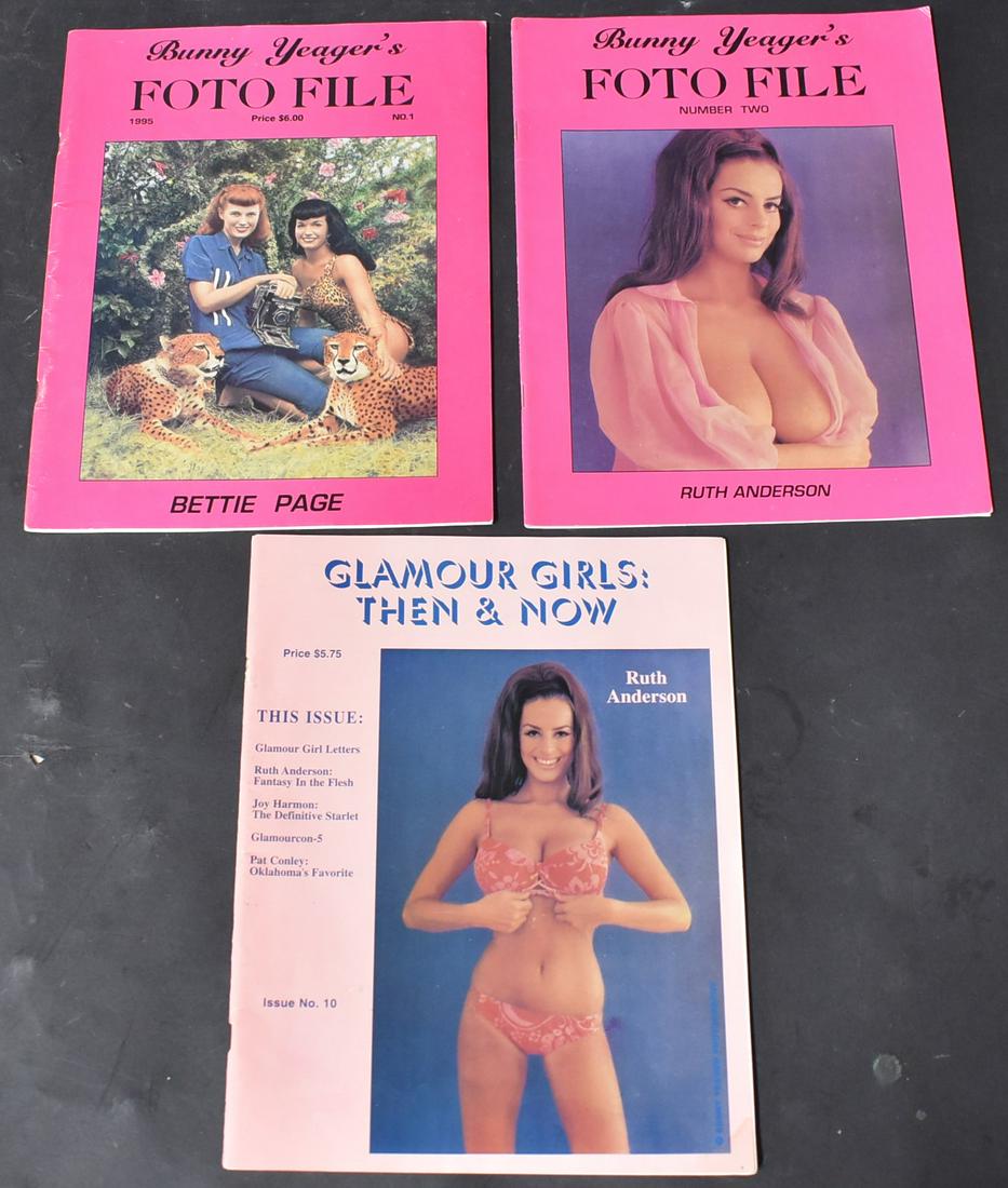 (3) Magazines (2) Bunny Yeager Photo Files No.1 Foto (1 of 4)