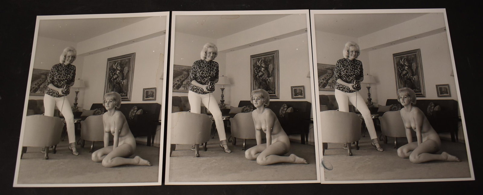 (3) Photos Of Bunny Yeager & Betsy Pierce. 1966: 8x10 Double Stock. (3) Photos Bunny Yeager & Model Betsy Pierce. 1966. All The Same Pose.