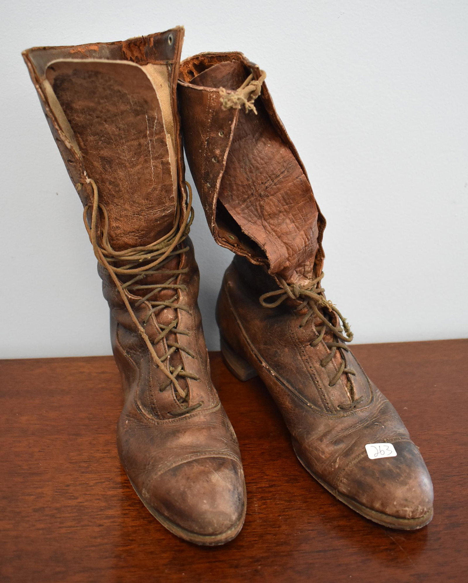 Antique Leather Ladies Shoes: Womens leather boots circa 1910. Trot-Moc label.