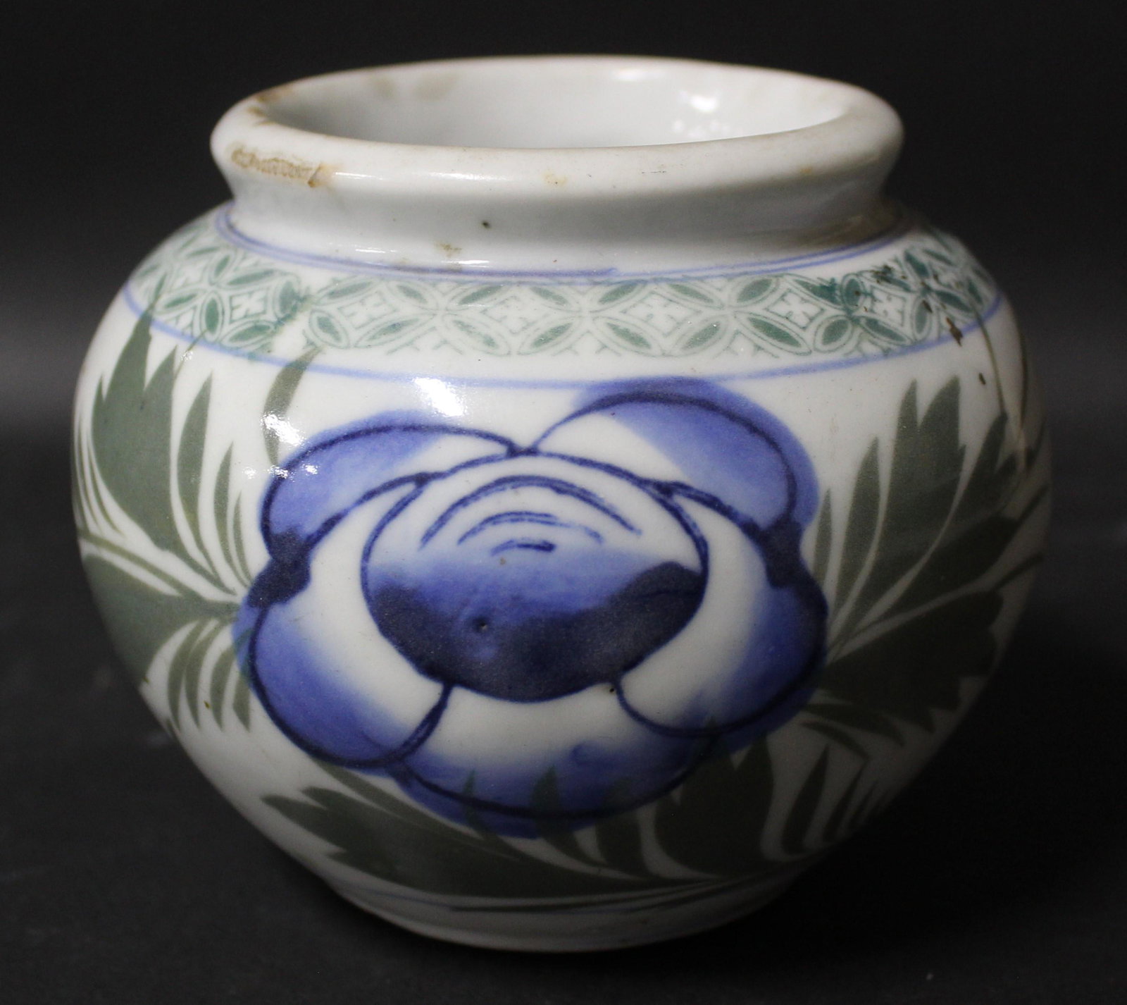 19th C Korean Yi Dynasty C.1800 Pot: Painted. Size 4:H This lot from a local elder, until now, a very active, eclectic and constant collector for 62 years. Due to recent health issues, our gallery has been chosen to undertake the start o