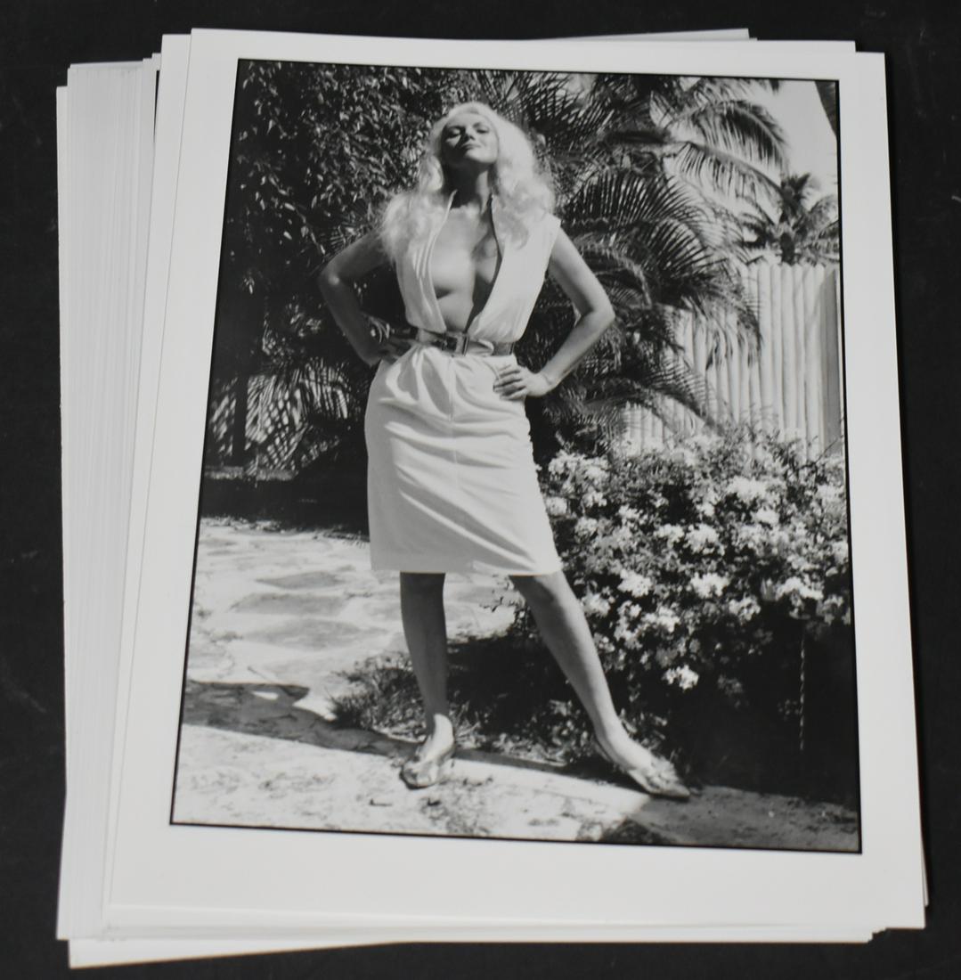 (20)+8x10 Photo. Bunny Yeager & 8x10 Negative. (1 of 3)