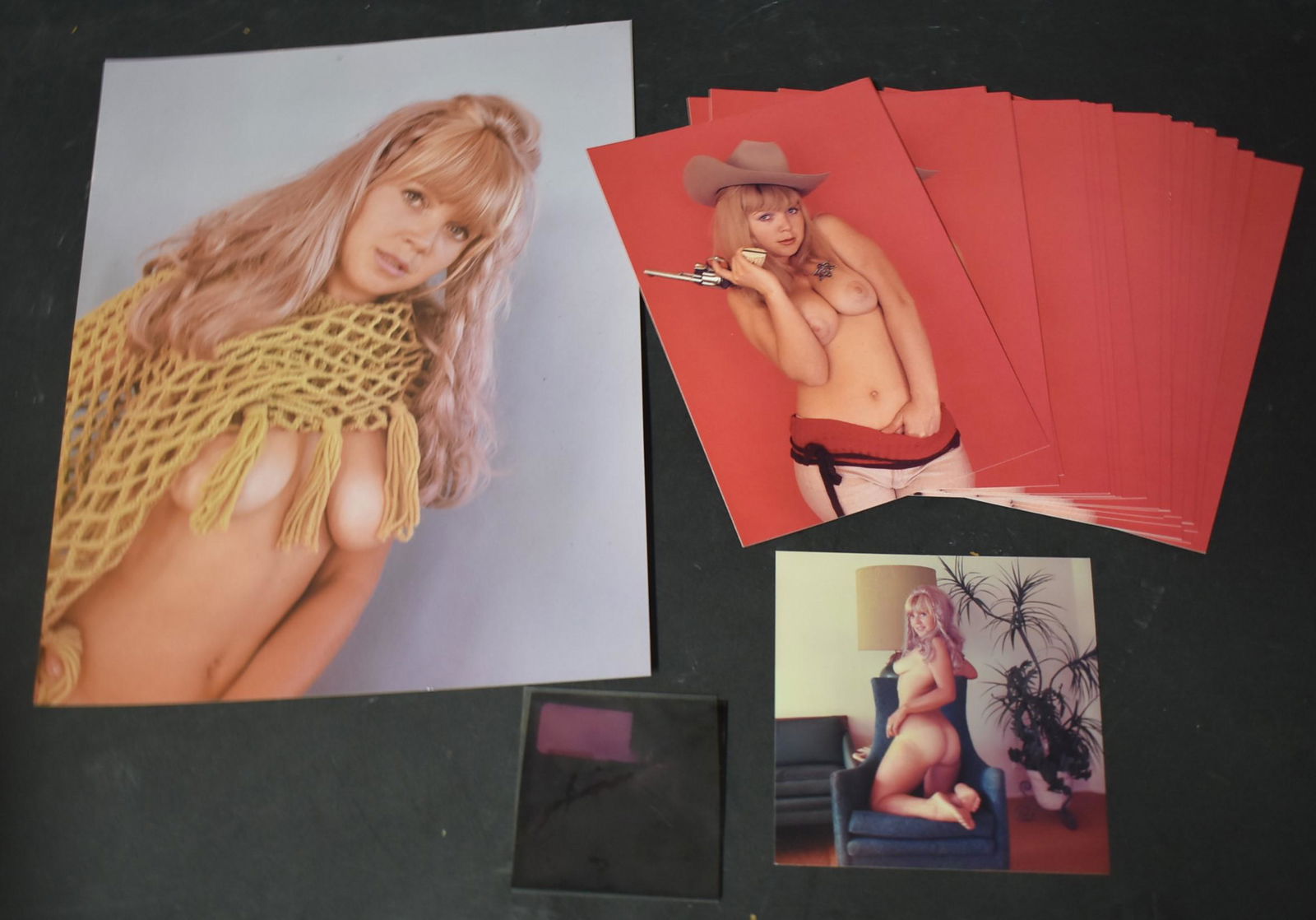 (1) 8x10 Photo Model Leah Vivot. Mixed Collectors Lot (1 of 2)