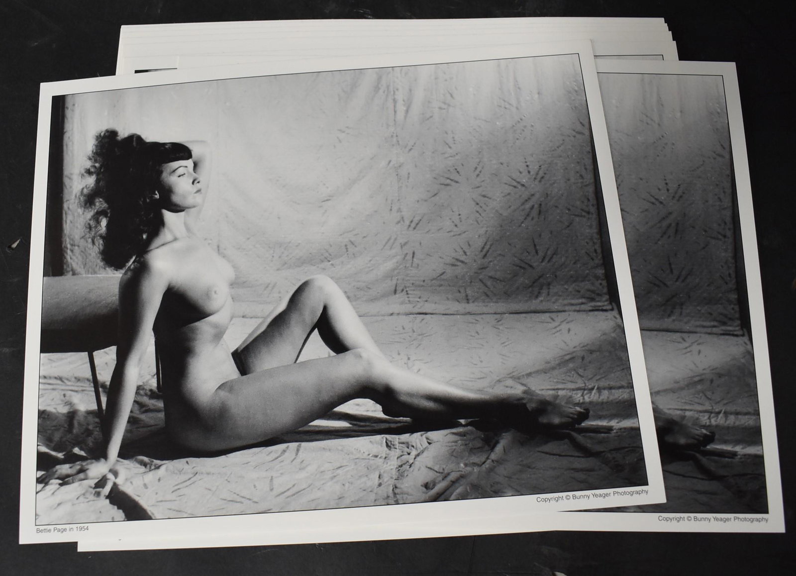 (9) 8x10 Photos Bettie Page.: 8x10 Double Stock. (9) Photos Bettie Page . All The Same Pose.