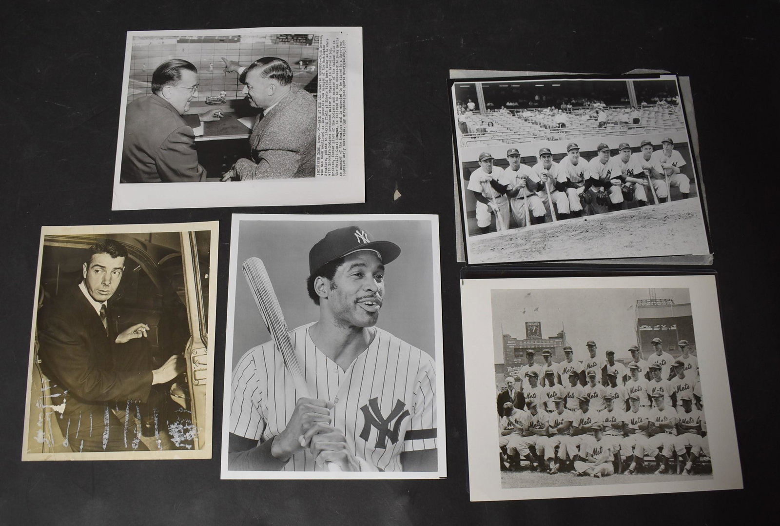 Original Sports Negatives and Photos (7): New York Mets Team Photo with Longines and Rheingold advertising at the background; New York Yankees, eight players, lined up at the dug-out, Joe DiMaggio among them, rest unidentified; unidentified p
