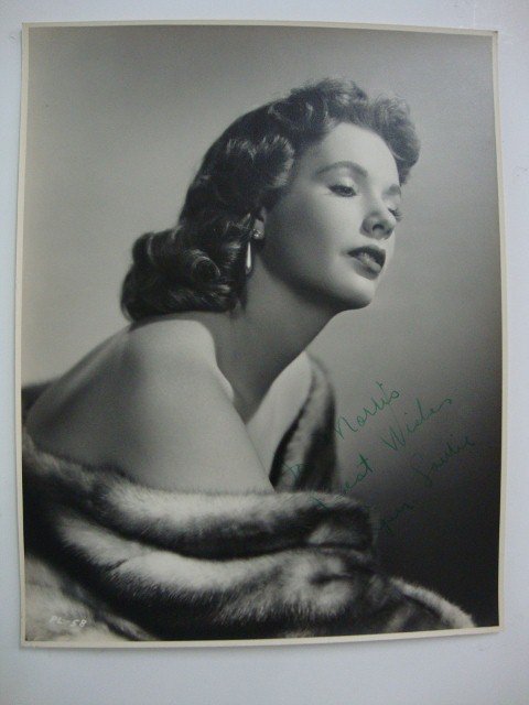 PIPER LAURIE JANET LEIGH RHONDA FLEMING ISP'S: Piper Laurie, Signed in green ink "To Morris Best Wishes Piper Laurie" PL-58 Card stock 10 3/4 x 13 3/4 VF-F; JANET LEIGH- Colored photo inscribed in black ink to "Gene What a Guy! Janet Leigh" 11 x14