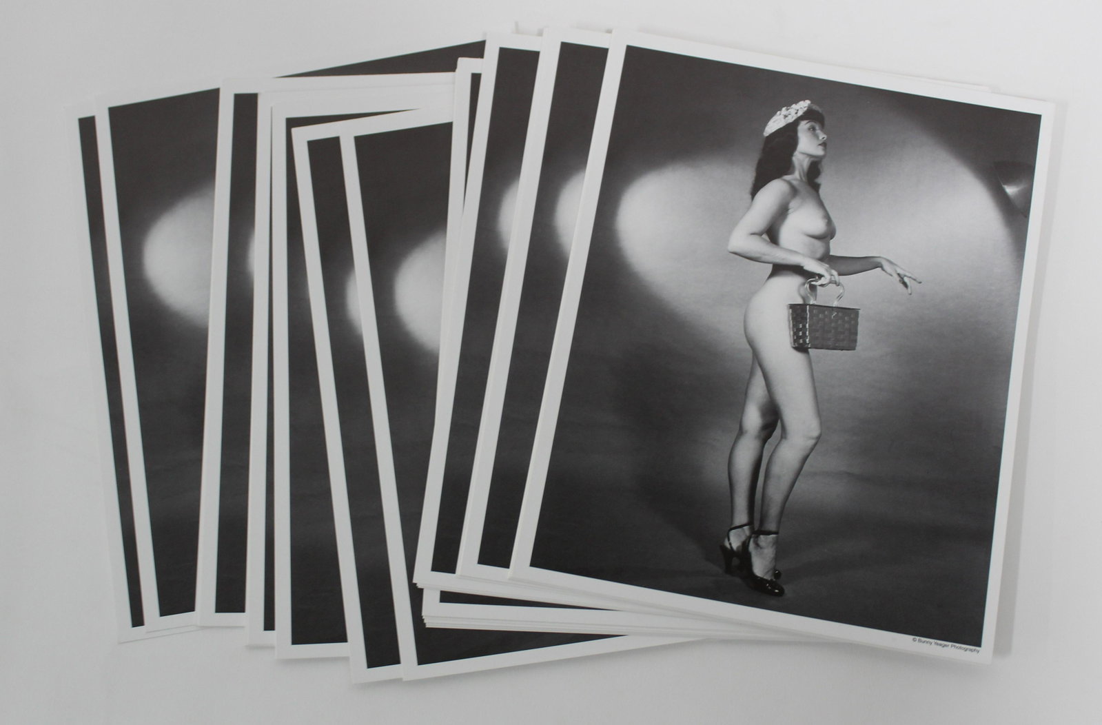(40) 8x10 Photos Bettie Page.: 8x10 Double Stock. (40) Photos All The Same Pose of Bettie Page.