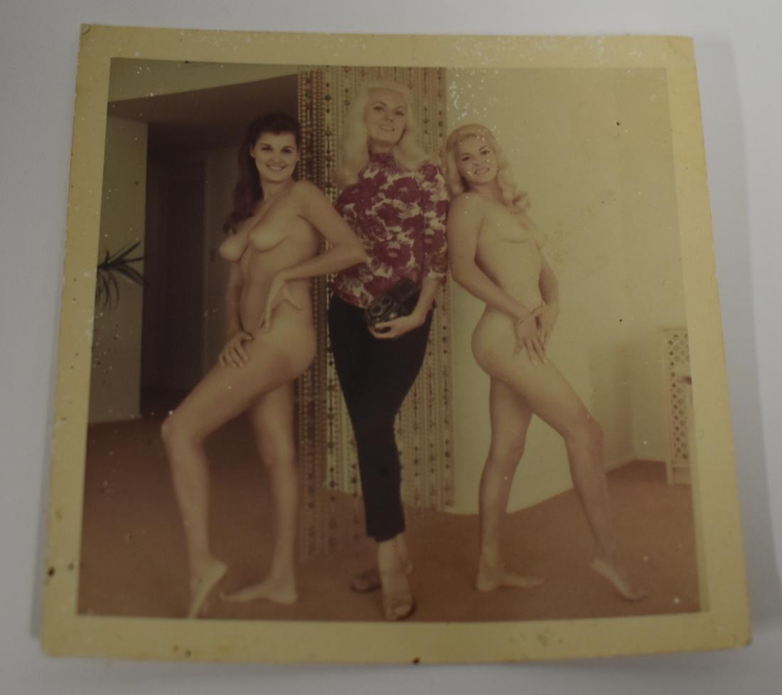 (1) 4x4 Photo Bunny Yeager: (1) $x4 Photo Bunny Yeager & Model Mary Robbins & (1) Unidentified Model.