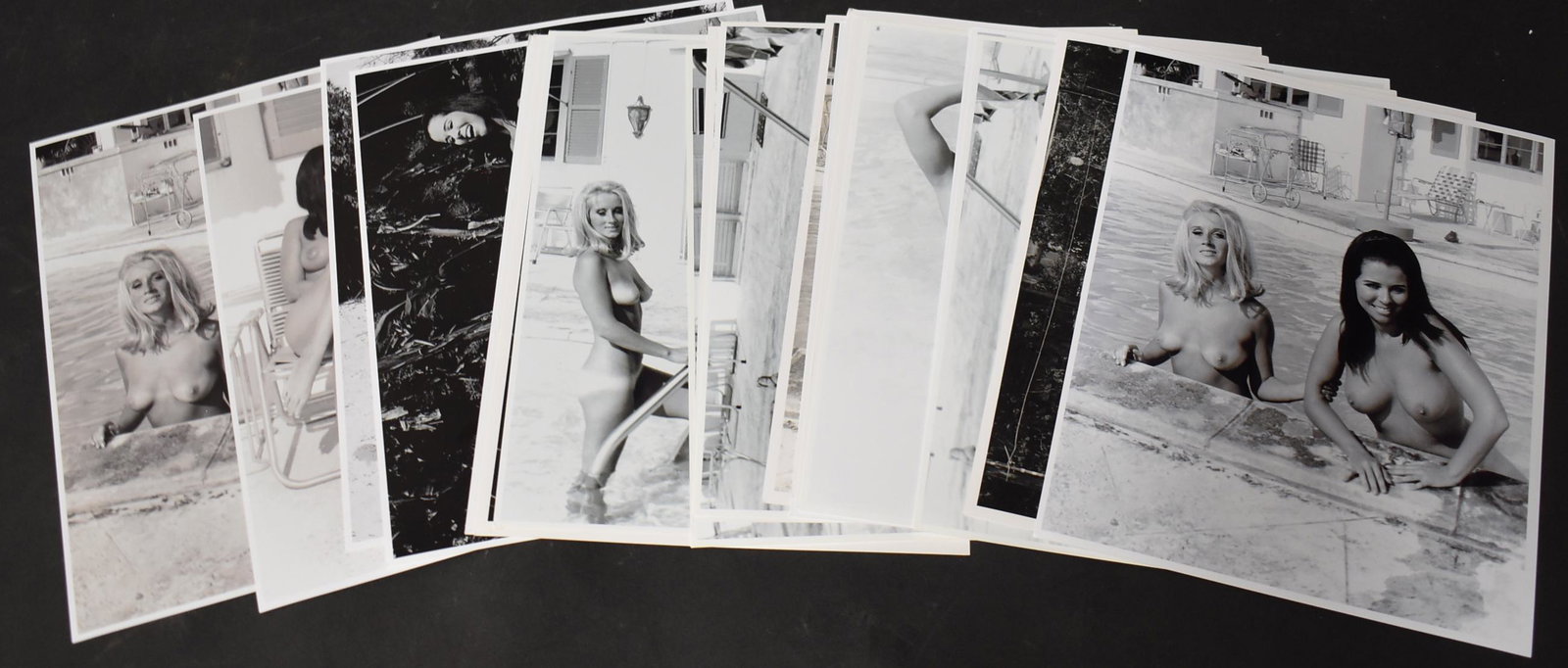 (22) Photos 8x10: 8x10 (22) Double Stock. Two Unidentified Models In Pool. (20) Different Poses .By Bunny Yeager Photography.
