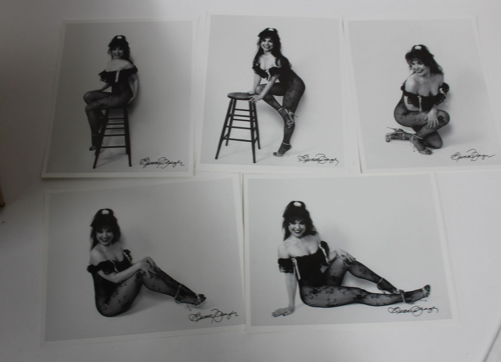 (107) 8x10 Packs of (5) Photos Sgd. (1 of 2)