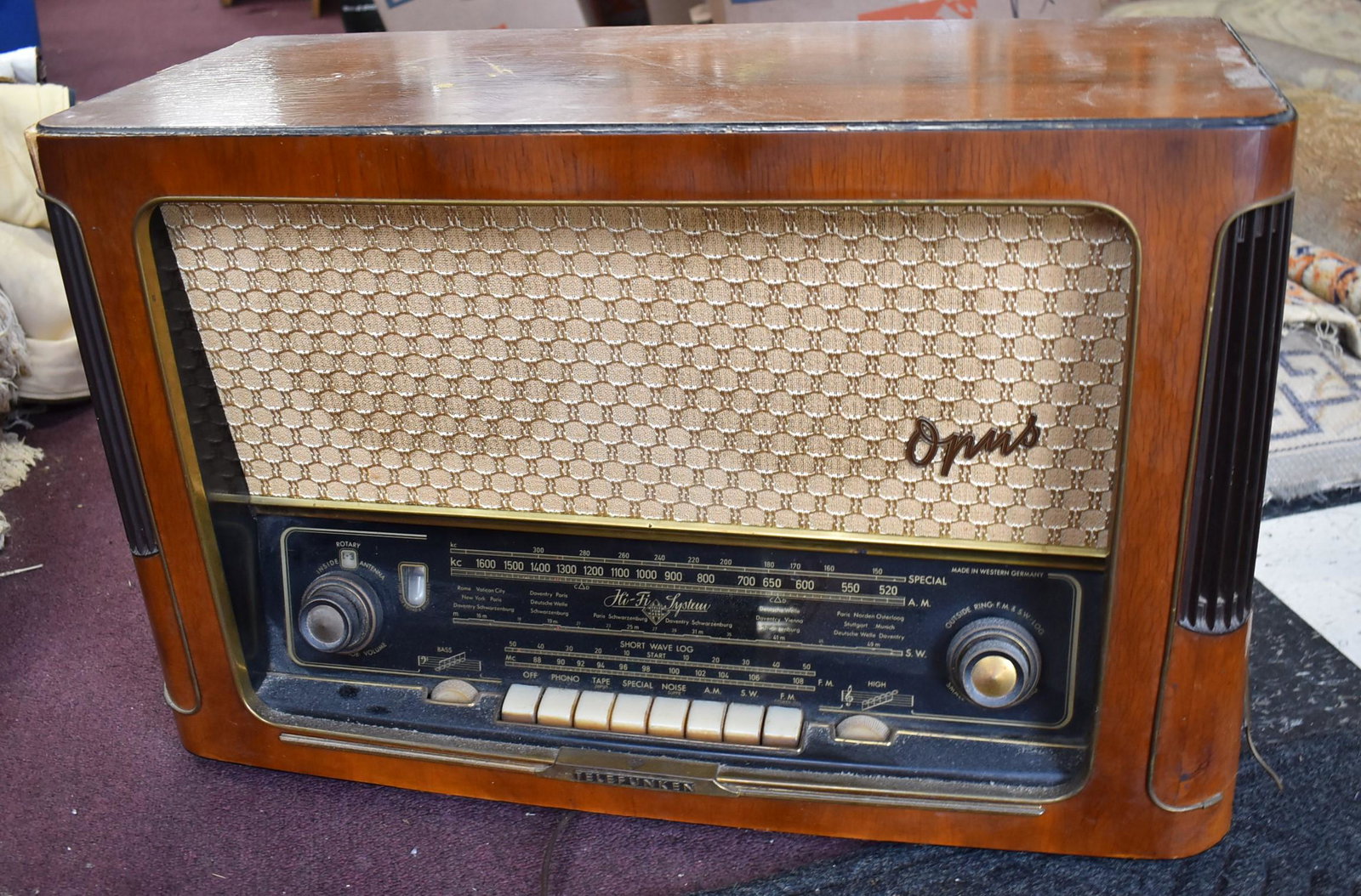 Antique Telefunken A.C Opus 6 Hi Fi Radio: with orignal Wiring schematics. As is from age can be seen in photos. Size 16"H x 25"Wx 10"D