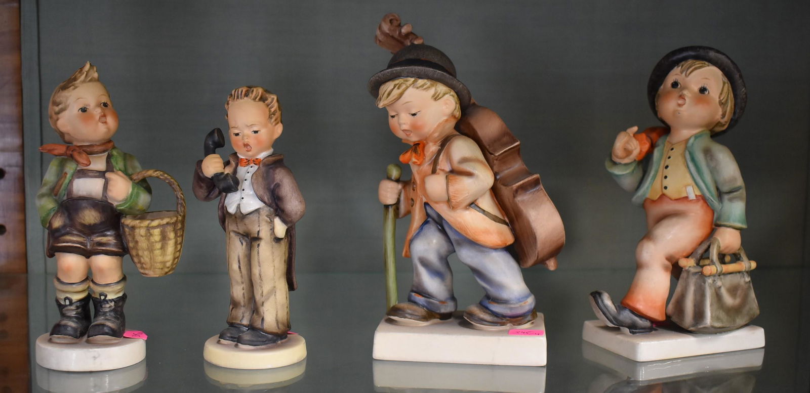 Hummel Figurines (4) (1 of 3)