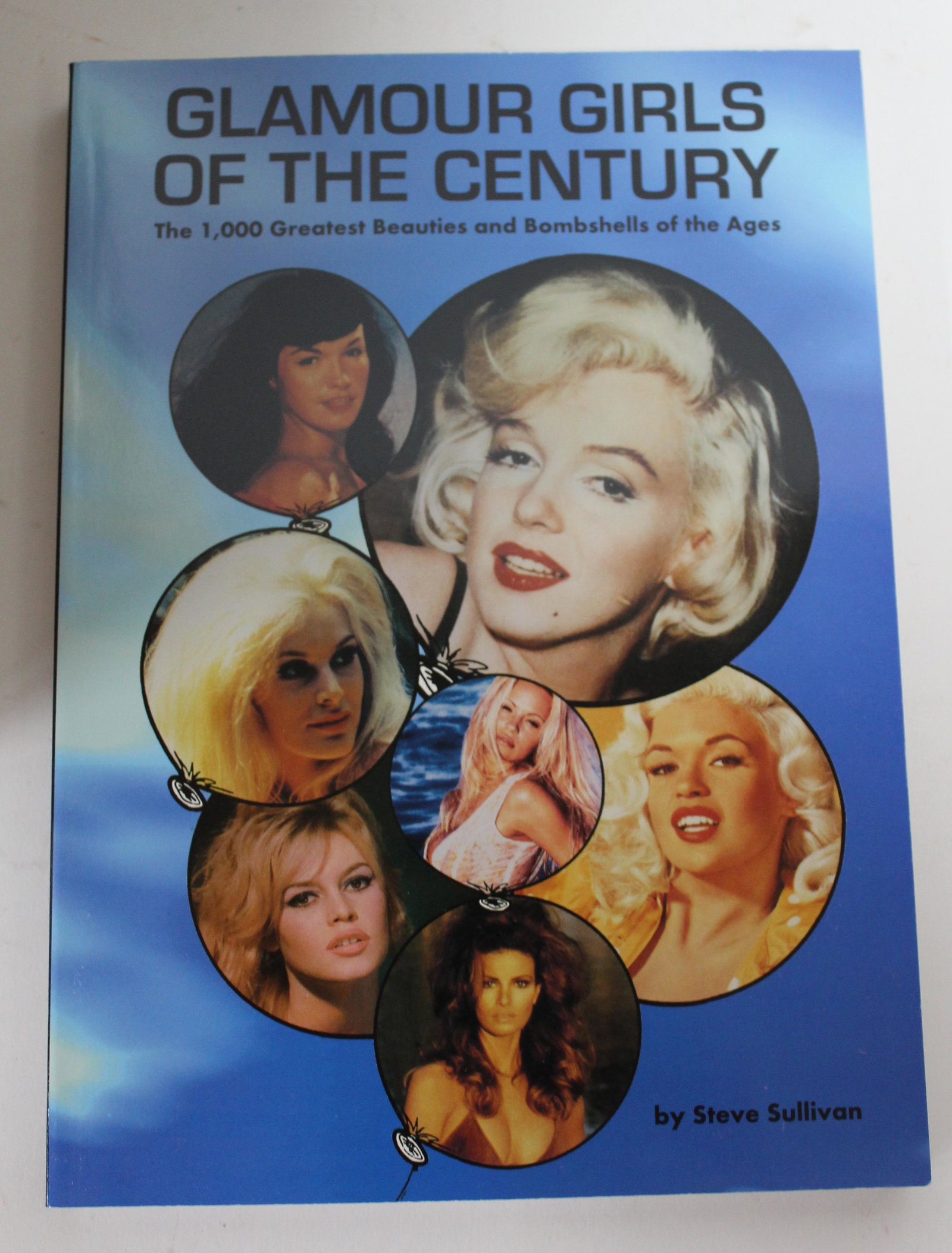 (30) Soft Cover Books: "Glamour Girls Of The Century" By Steven Sullivan.Pictures of Bettie Page & Other Models Photos Taken By Bunny Yeager