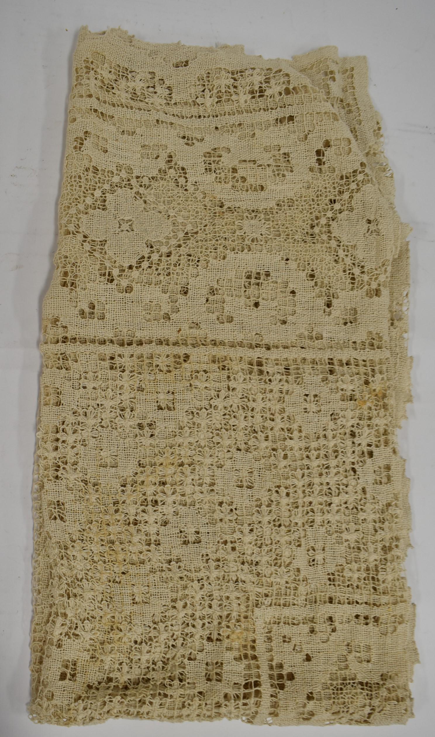 Lace Table Cloth for Small Table.: 31x31