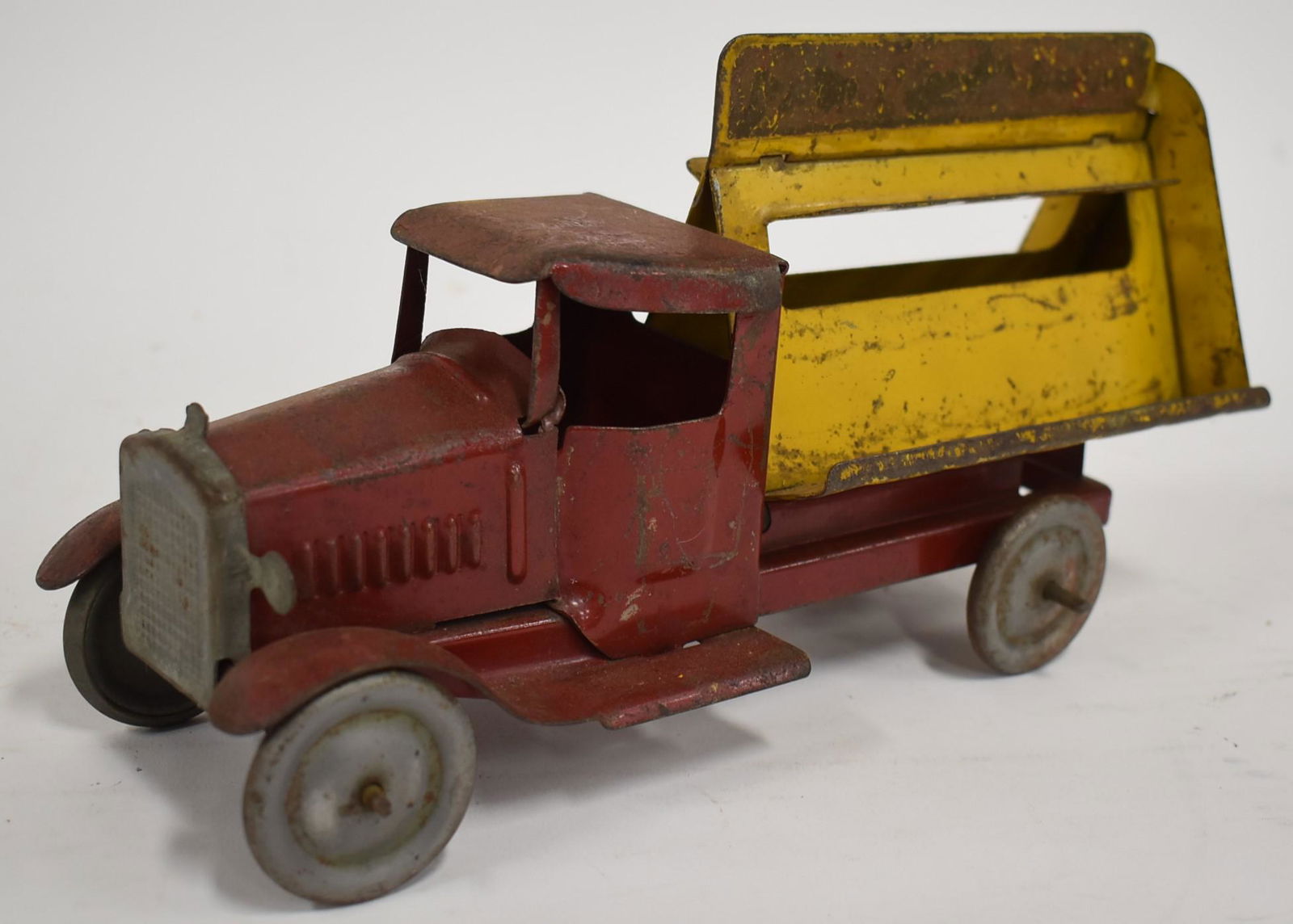 Coca Cola Metal Truck. MetalCraft Corp.: All Original. Worn Visible in Photos.