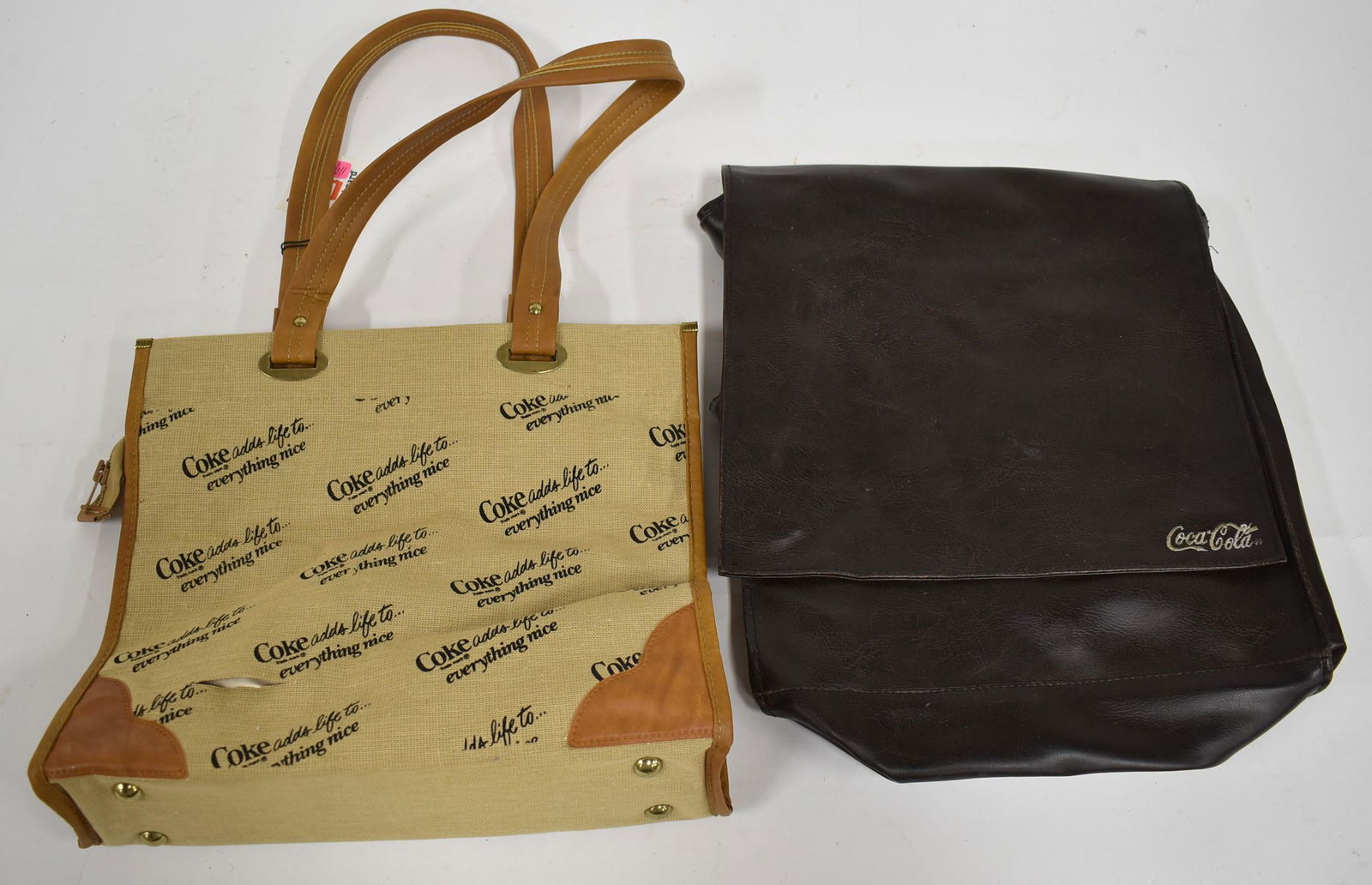 Coca-Cola Carrying Case and Purse (1 of 2)
