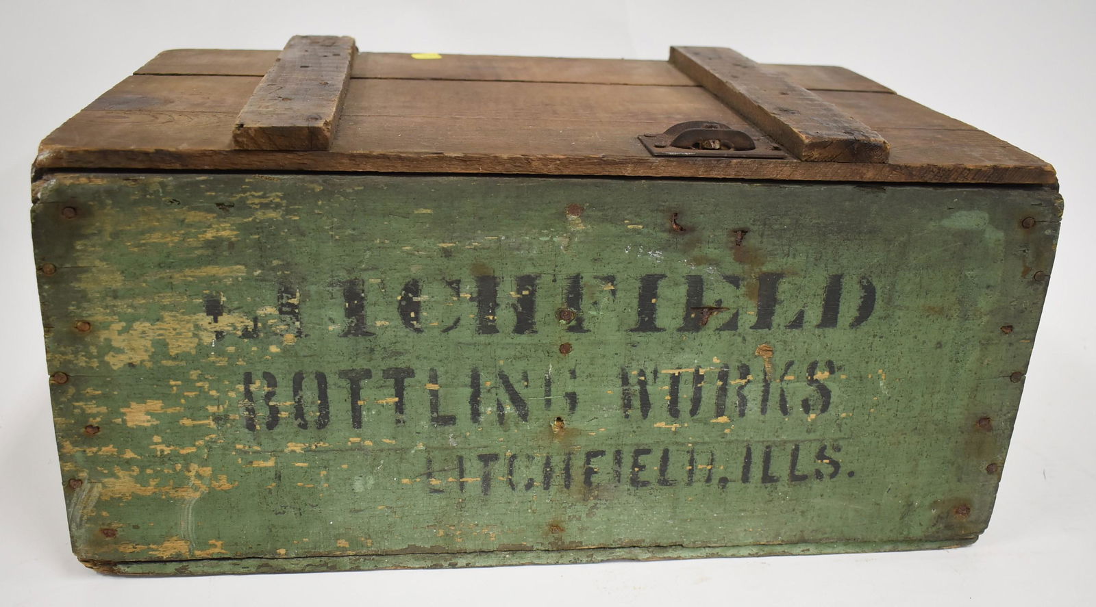 1890s Coca Cola Litchfield Bottling Crate (1 of 8)