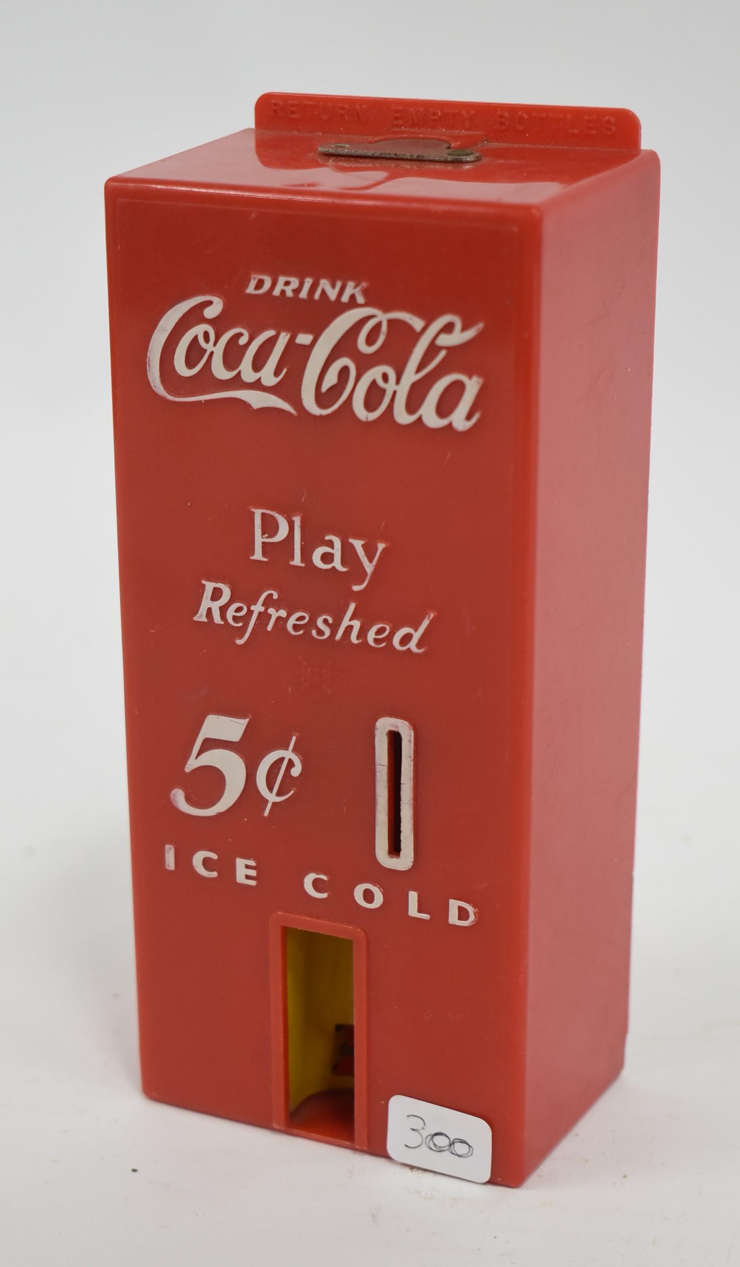 Mini Coca Cola Toy Vending Machine (1 of 4)