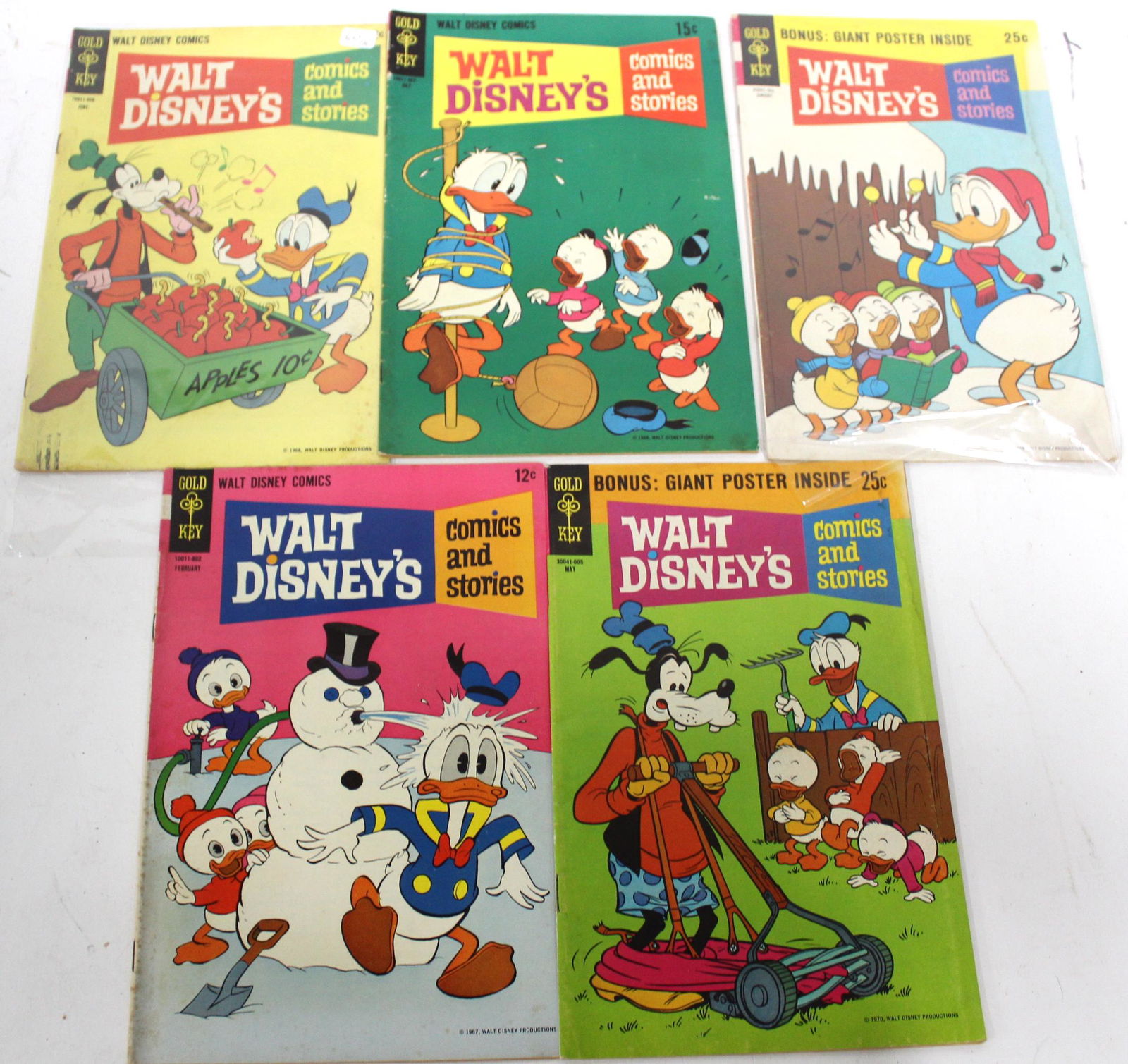Collector's Lot of Walt Disney Comic Books (5) (1 of 3)