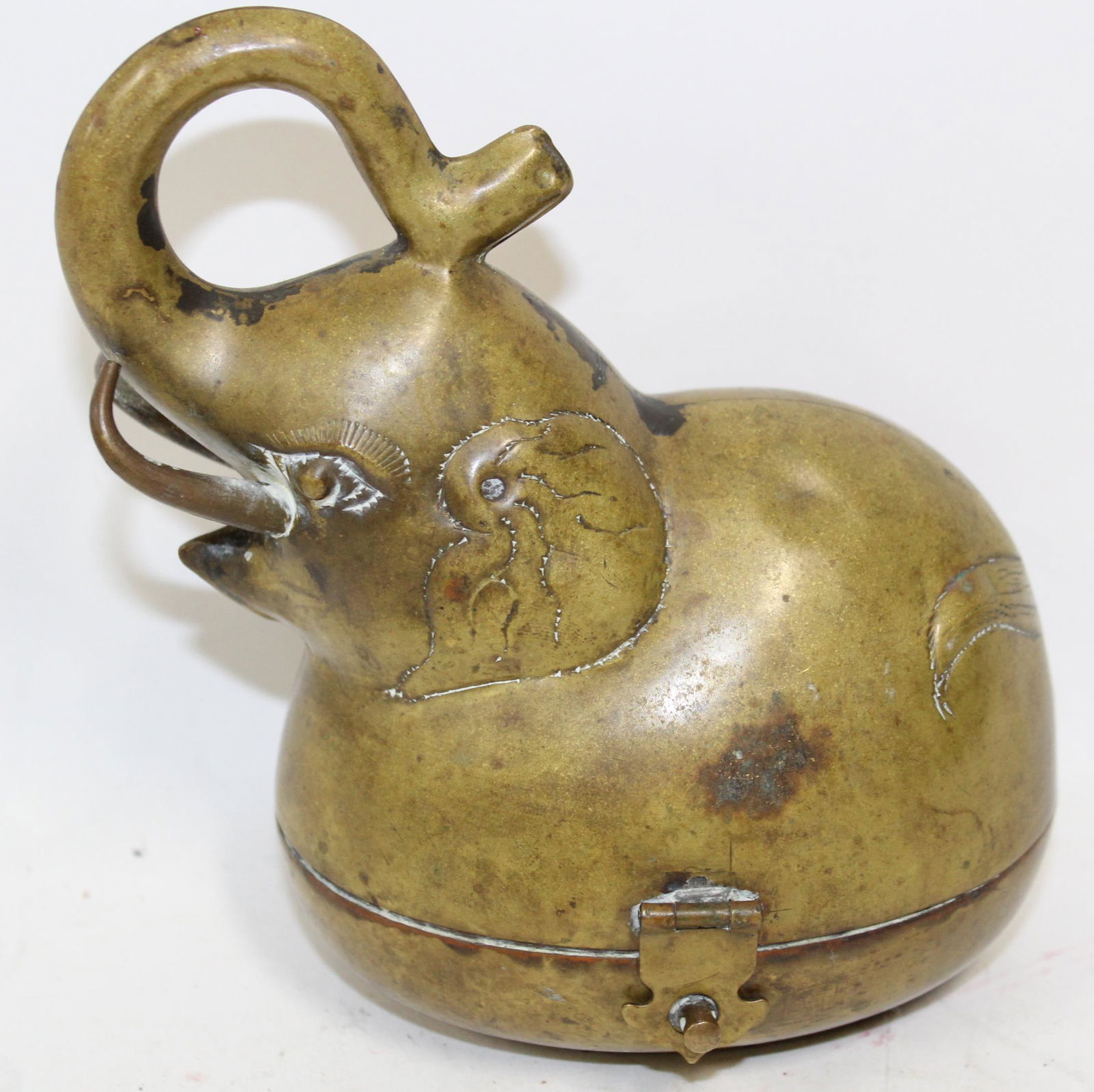 Vintage Brass Elephant Box (1 of 4)