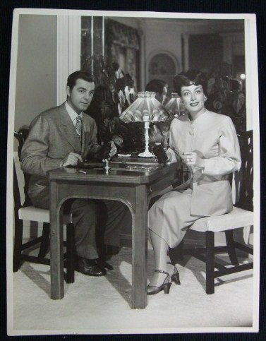 JOAN CRAWFORD OVERSIZED CANDID: With husband Phillip Terry at home in Brentwood. Double weight. 10 x 13.