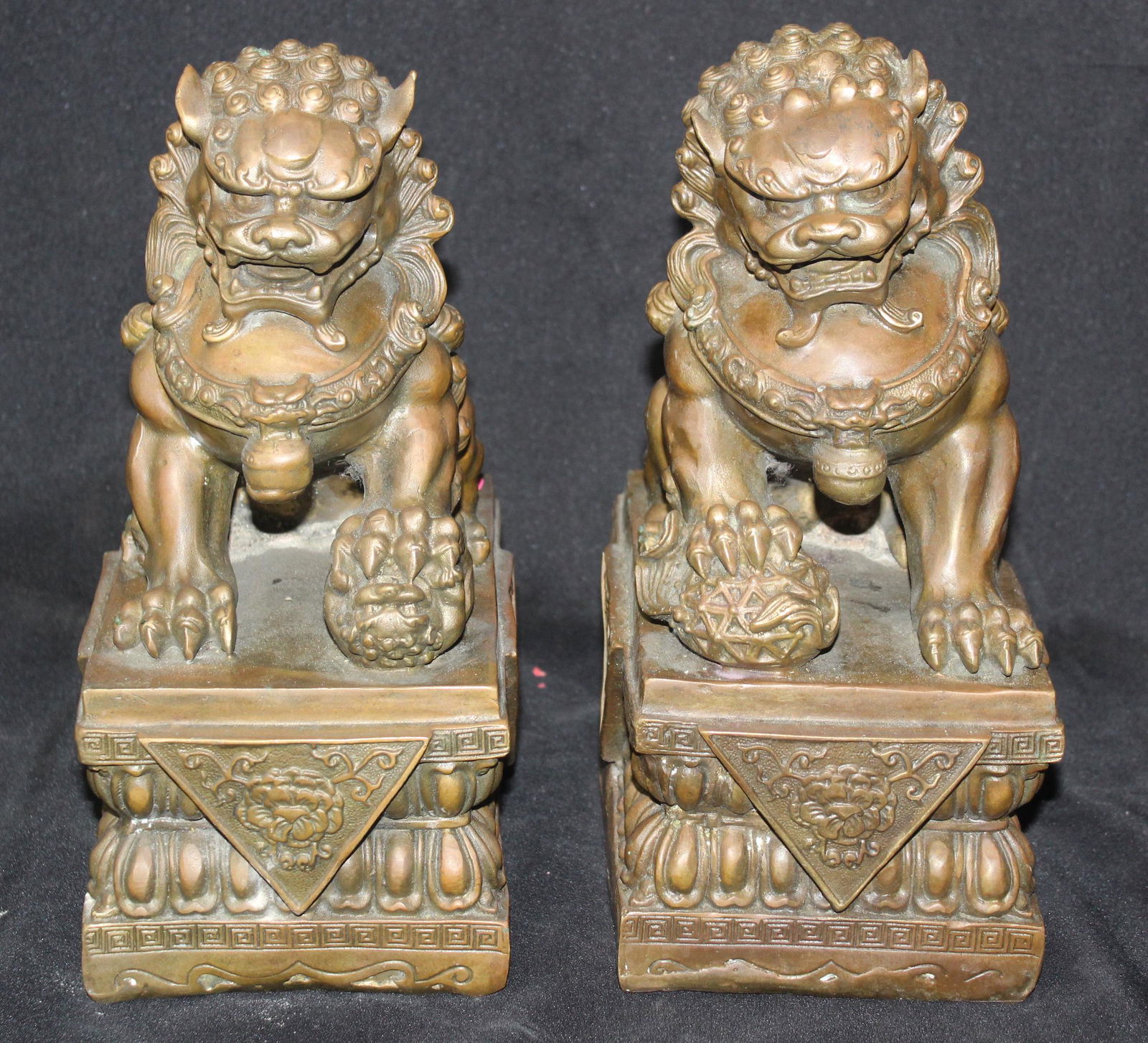Pr Antique Bronze Foo Dogs (1 of 4)