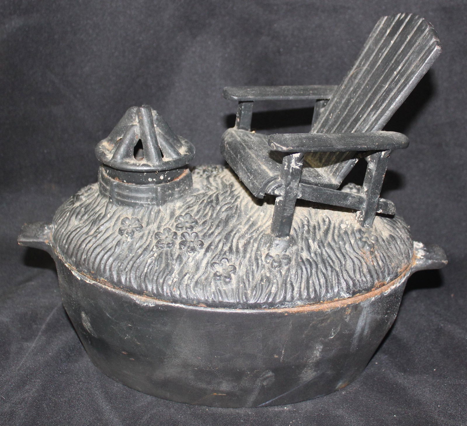Vintage Cast Iron Figural Pot (1 of 4)