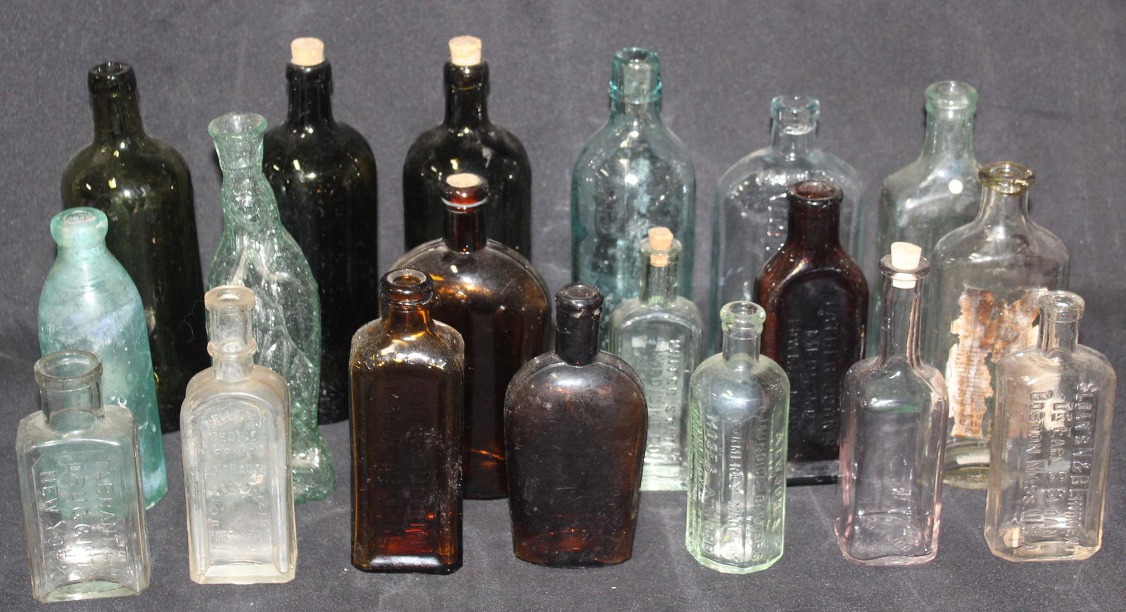 Collector's Lot Antique Bottles inc. Newburgh (15) (1 of 3)