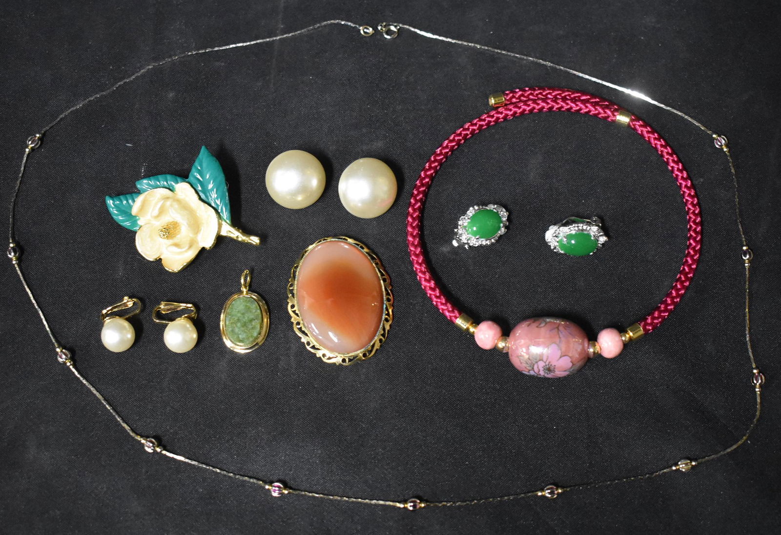 Vintage Jewelry Lot (8) (1 of 3)