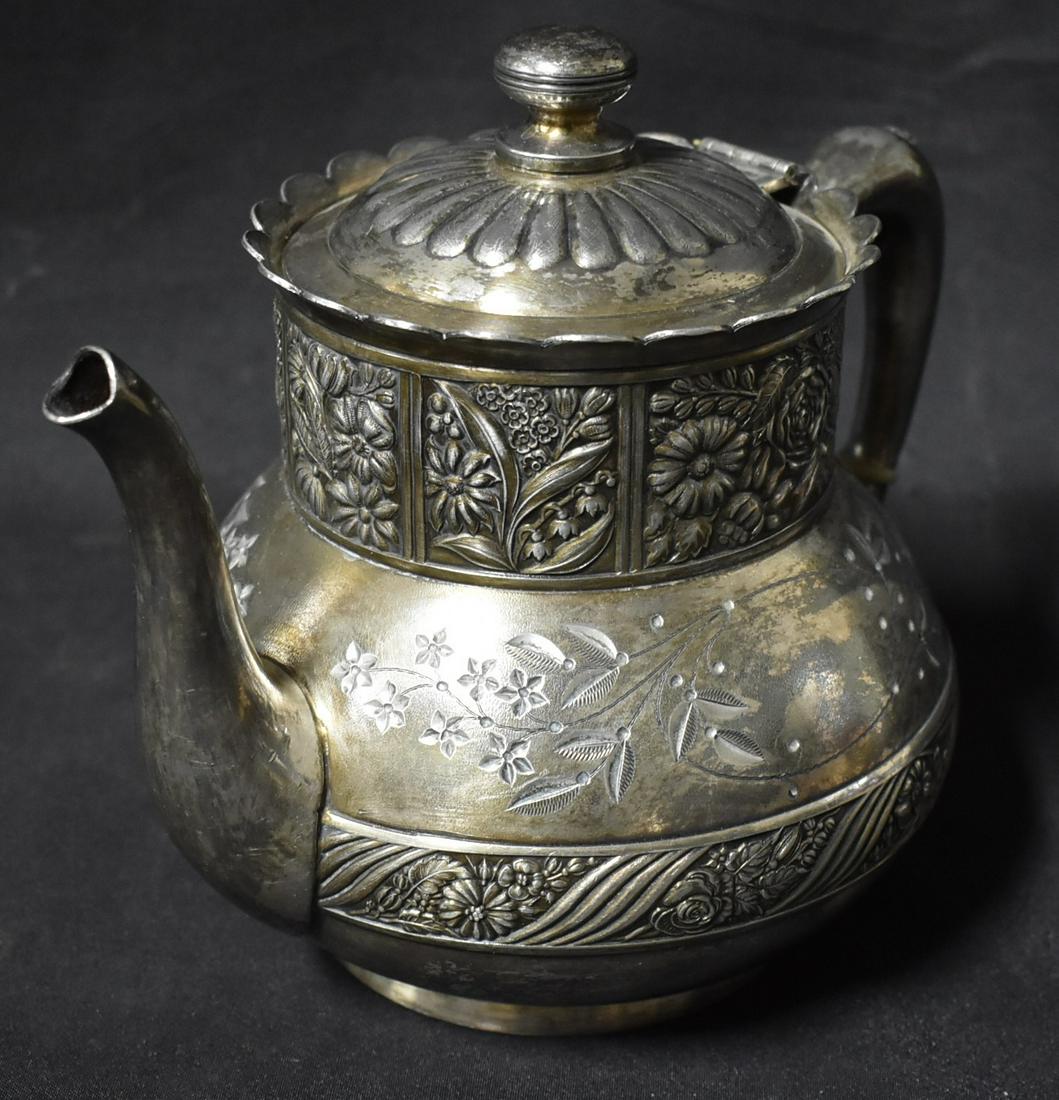 Pairpoint Silverplate Tea Kettle (1 of 4)