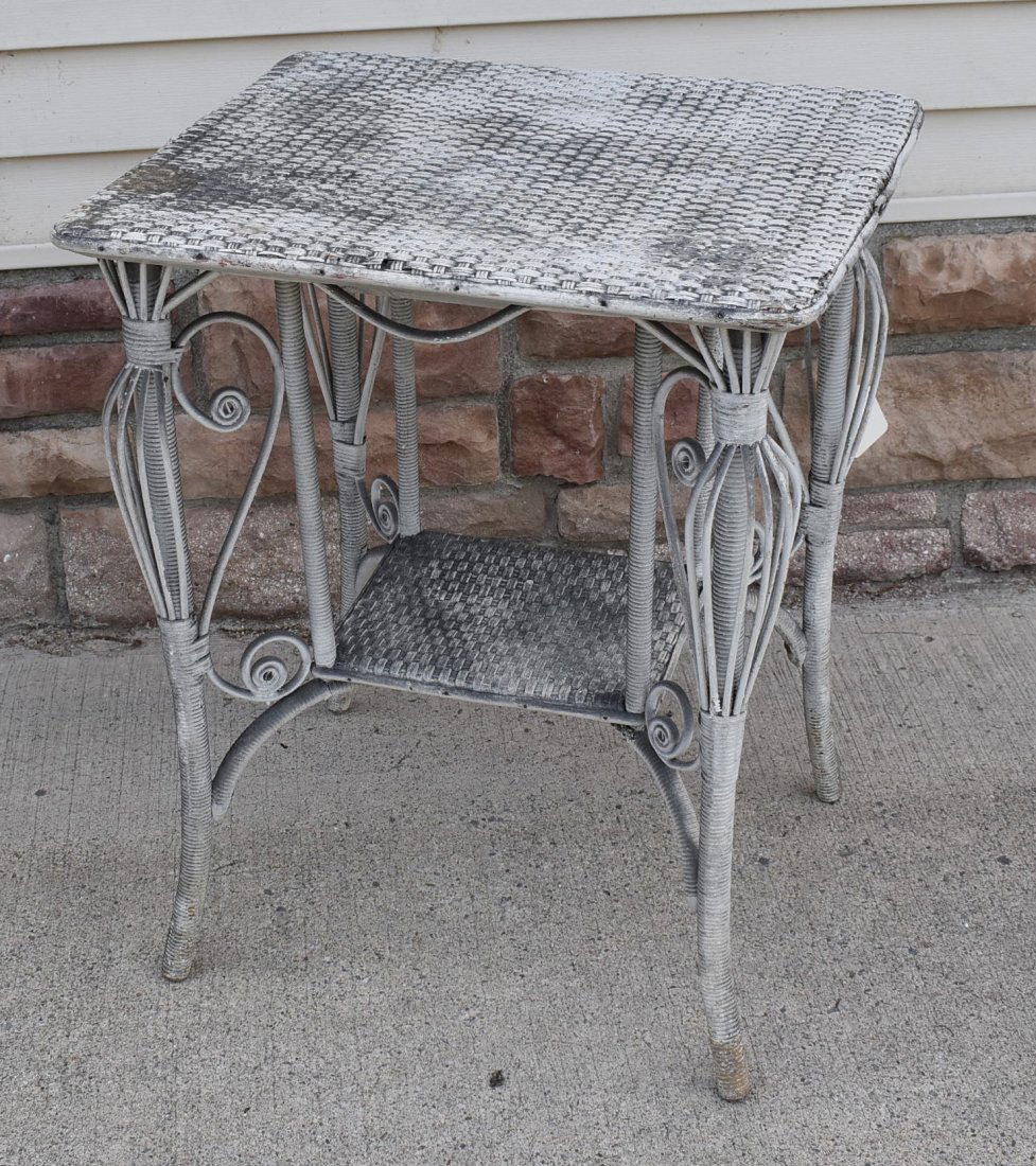 Antique Wicker Table (1 of 3)