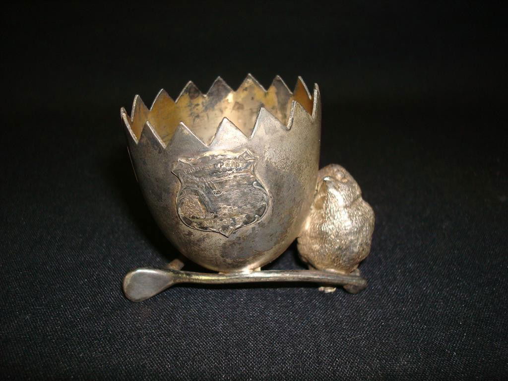 AMERICAN VICTORIAN SILVER PLATE FIGURAL TOOTHPICK H: Chick with egg shell holder on a wishbone. Engraved Souvenir of Niagra Falls