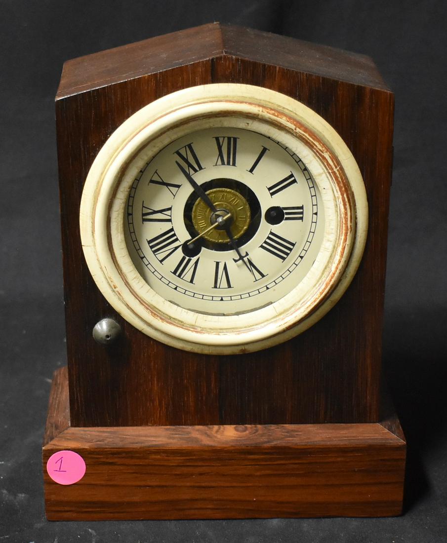 Seth Thomas Mantle Clock (1 of 5)