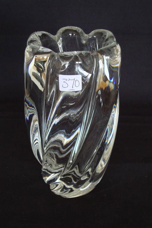 SIGNED ORREFORS SWIRL VASE: Signed Orrefors in old style script and numbered F2999-411 7 1/2"H.