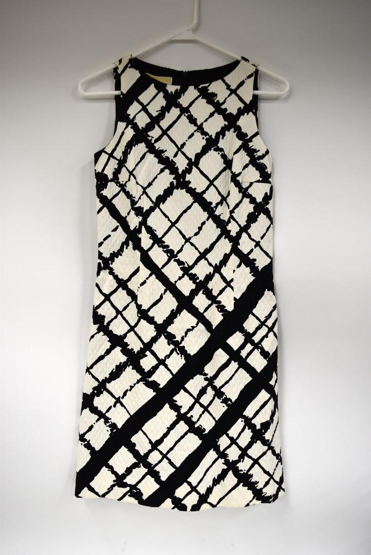 Michael Kors Sleeveless Dress: Black and white print; Size 2