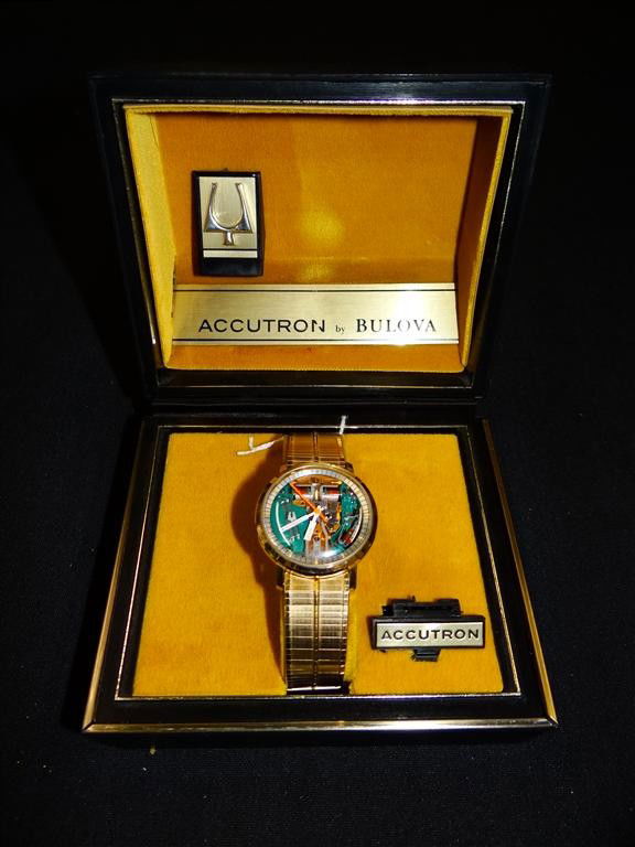 BULOVA ACCUTRON MAN'S WRISTWATCH: Spaceview series 214, gold-filled case and band, original Bulova Accutron box, apparently hardly worn, 33mm