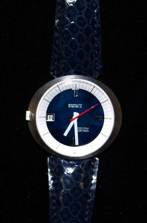 GRUEN AUTOMATIC MAN'S WRISTWATCH: Precision Autowind, date, 17 jewels, oval design, steel case, lizrd strap, 41mm