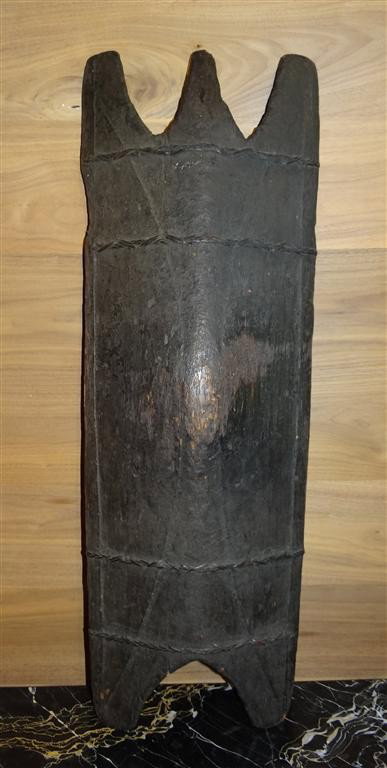 19TH C. WOOD SHIELD, PHILIPPINES - ILONGOT: 37" high