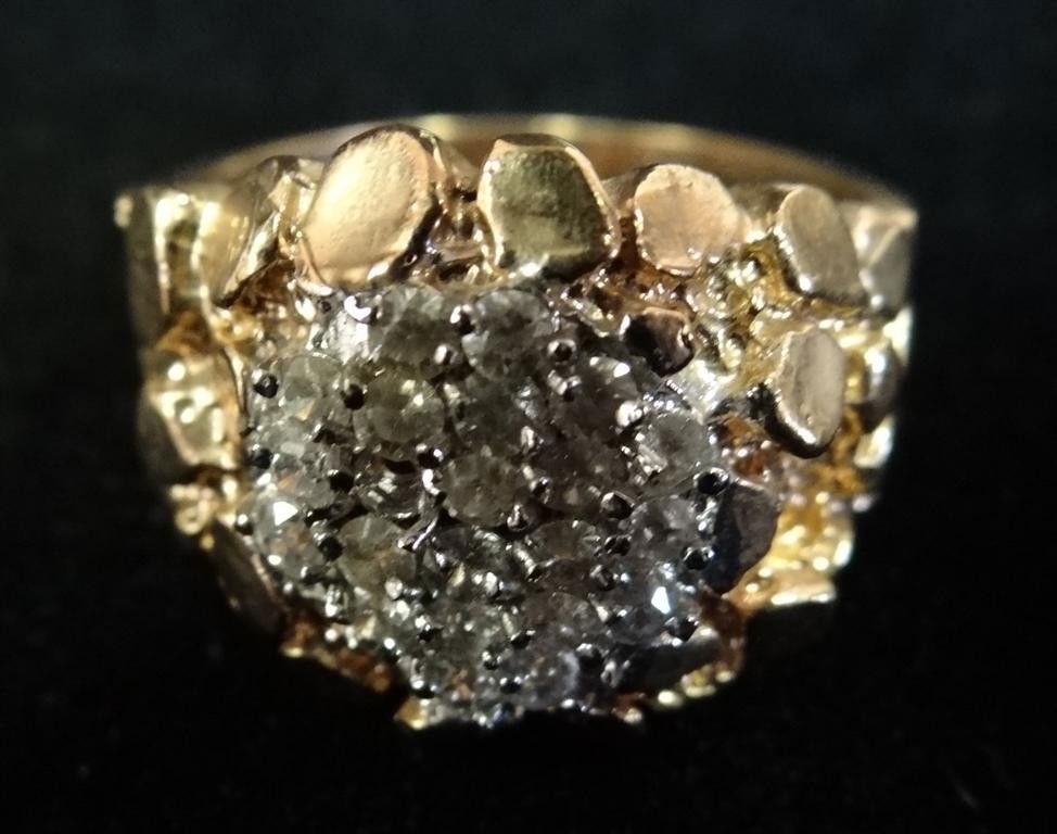 14K GOLD NUGGET & DIAMOND RING: Custom made for Liberace. Performance worn.