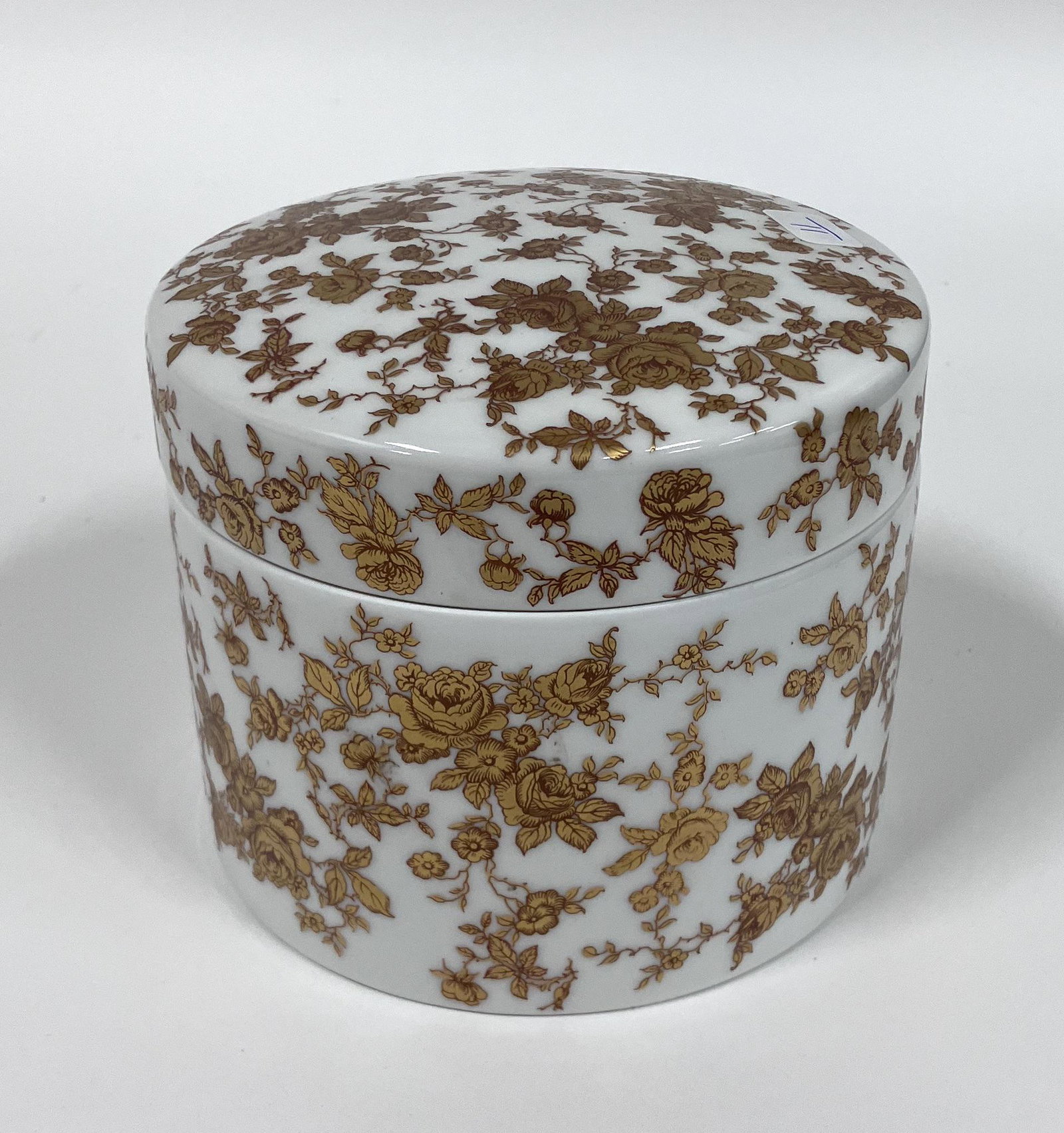 Charmat Limoges France Box.: 4 1/8"H. x 5 1/4"W. Marked Charat Limoges France at the underside.