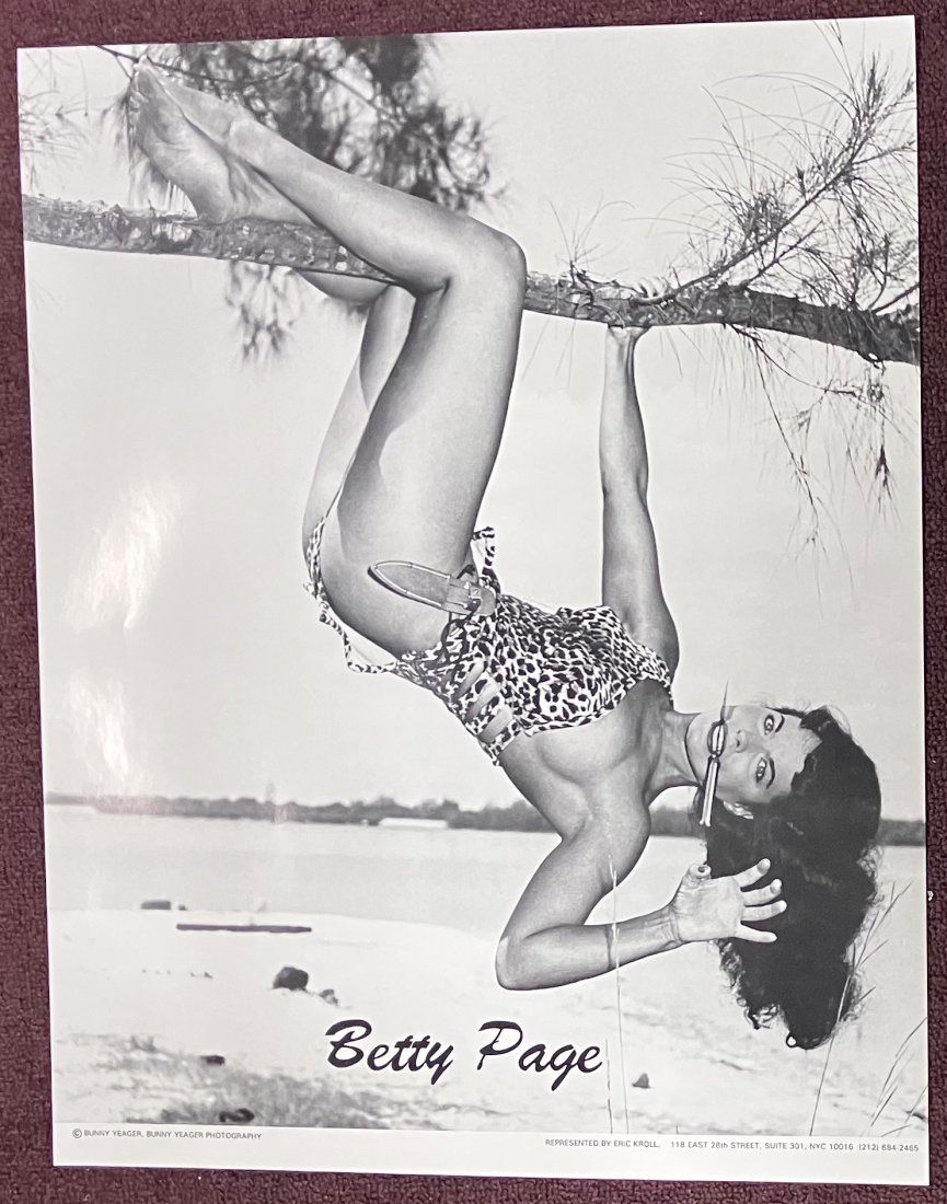 Bettie Page Posters (25) (1 of 2)
