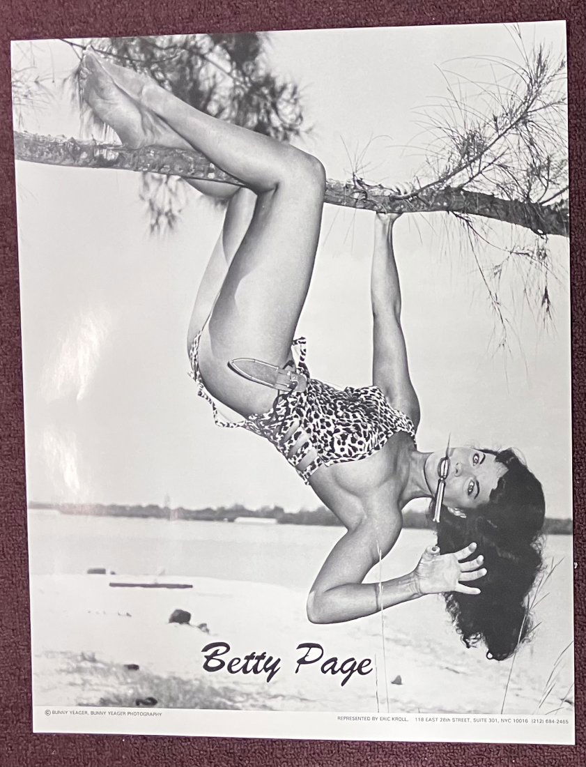 Bettie Page Posters (25) (1 of 2)