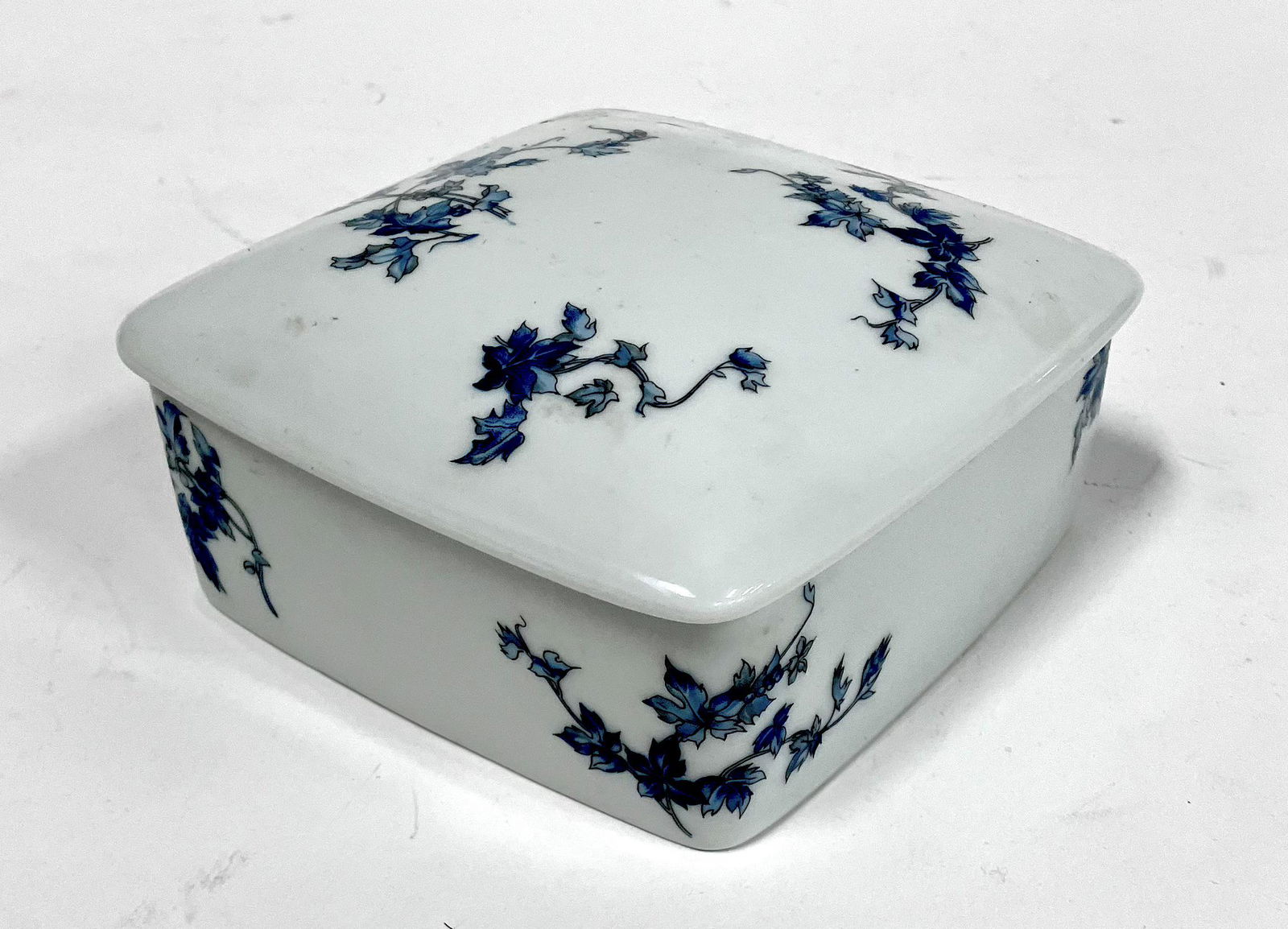 Limoges Benardaud Dresser Box (1 of 3)