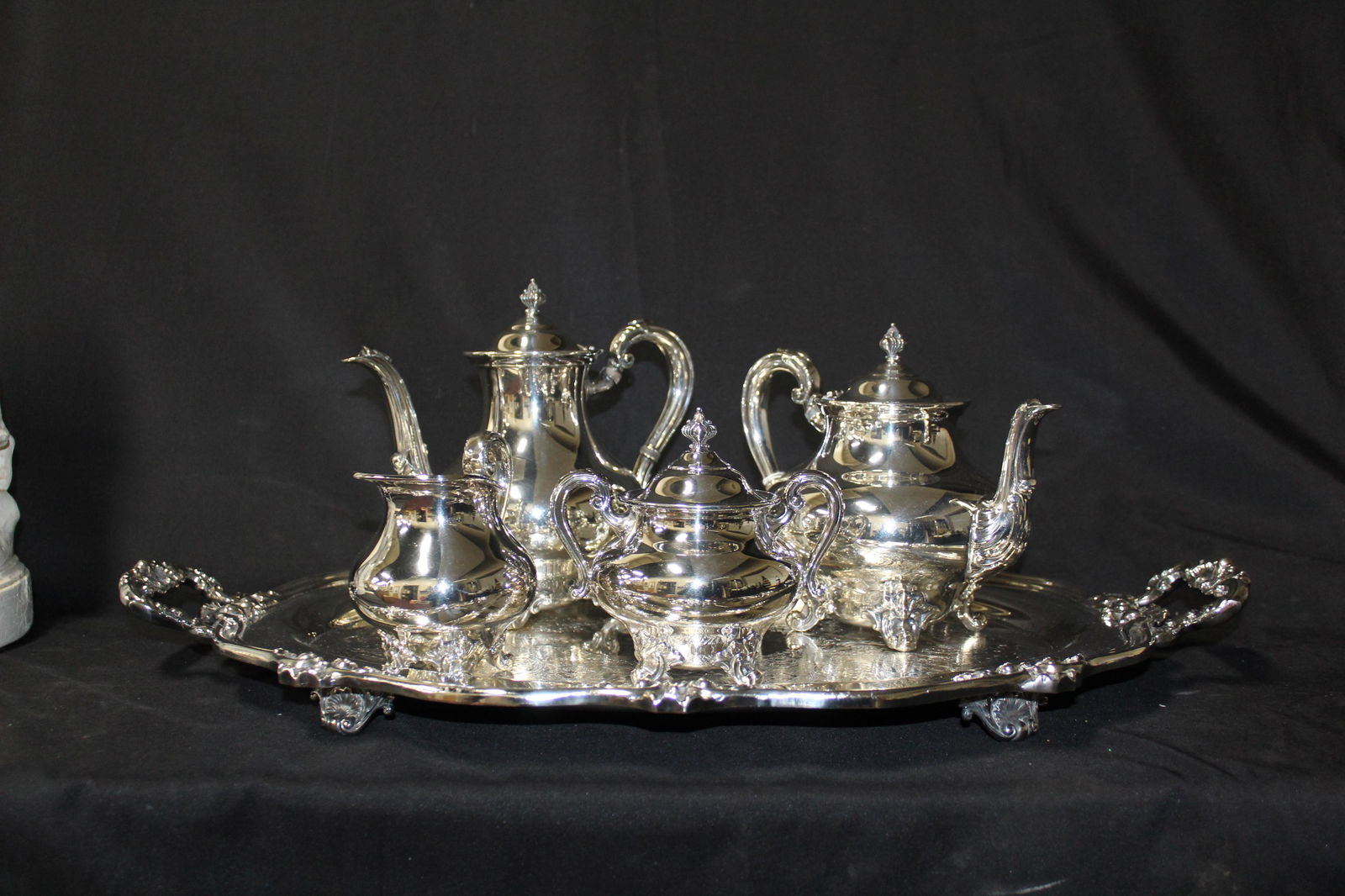 Reed & Barton Tea & Coffee Service & Undertray (1 of 8)