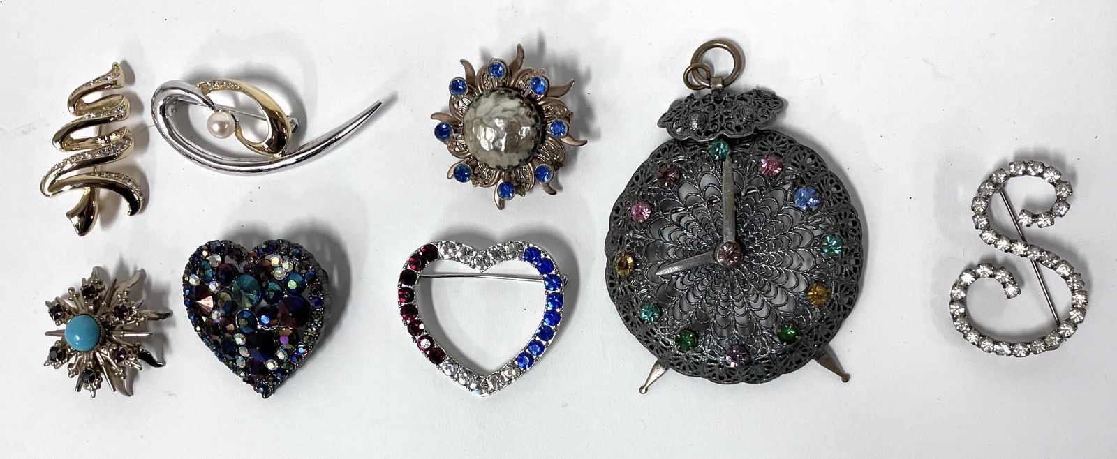 Collector or Dealer's Lor of Costume Jewelry (8) (1 of 2)